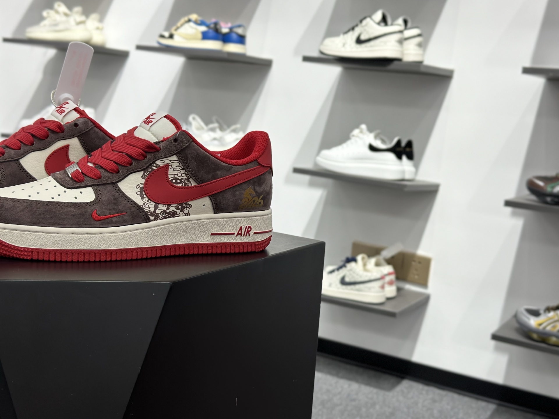 Nike Air Force 1'07 Low 马年限定 空军一号低帮休闲板鞋 XD0028-001-Chinese wholesaler seller Clothes Bags handbags wholesale Shoes High Quatity wholesaler seller Cheap Sneakers from China Factory Chinese suppliers china wholesale clothing wholesaler seller Nike Air Force 1'07 Low 马年限定 空军一号低帮休闲板鞋 XD0028-001