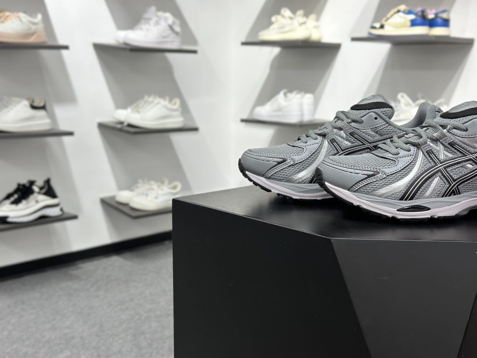 Asics GEL-SEKIRAN 亚瑟士 时尚舒适 低帮 休闲跑步鞋 1203A954-668-Chinese wholesaler seller Clothes Bags handbags wholesale Shoes High Quatity wholesaler seller Cheap Sneakers from China Factory Chinese suppliers china wholesale clothing wholesaler seller Asics GEL-SEKIRAN 亚瑟士 时尚舒适 低帮 休闲跑步鞋 1203A954-668