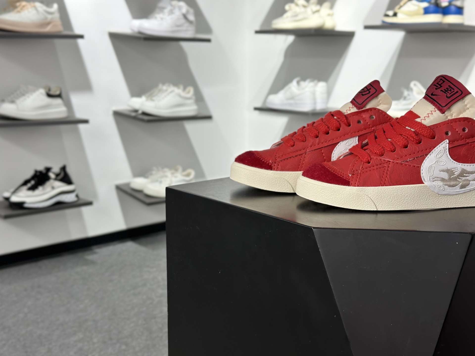NK Blazer Low 77 JUMBO 复古经典开拓者 马年限定 MN2026-002-Top High Quatity Cheap Sneakers Fashion Clothing Clothes Bags handbags Shoes of all Brand wholesale With The best Quality And Beautiful Price from China Factory Chinese suppliers wholesaler seller NK Blazer Low 77 JUMBO 复古经典开拓者 马年限定 MN2026-002