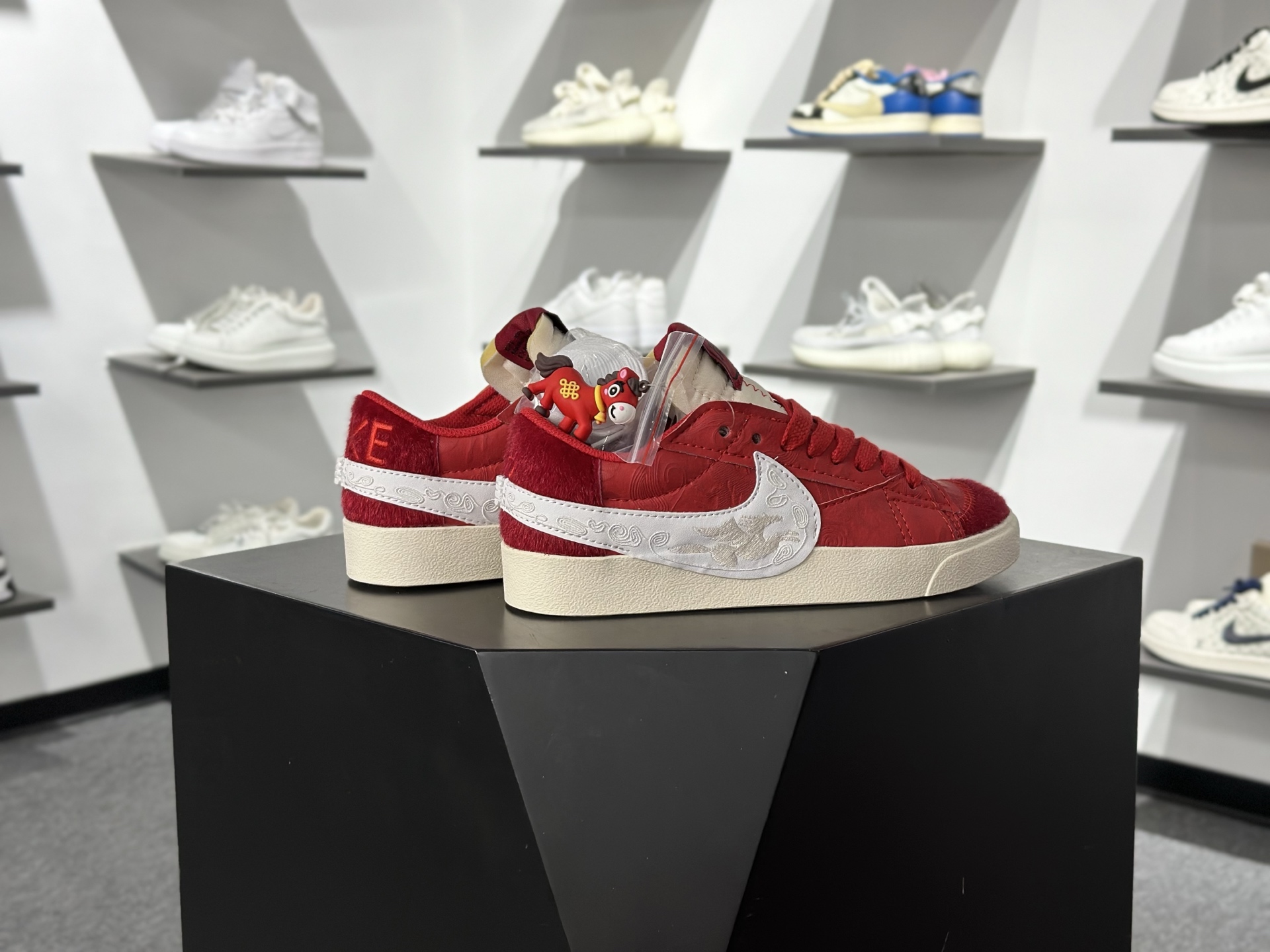 NK Blazer Low 77 JUMBO 复古经典开拓者 马年限定 MN2026-002-Top High Quatity Cheap Sneakers Fashion Clothing Clothes Bags handbags Shoes of all Brand wholesale With The best Quality And Beautiful Price from China Factory Chinese suppliers wholesaler seller NK Blazer Low 77 JUMBO 复古经典开拓者 马年限定 MN2026-002