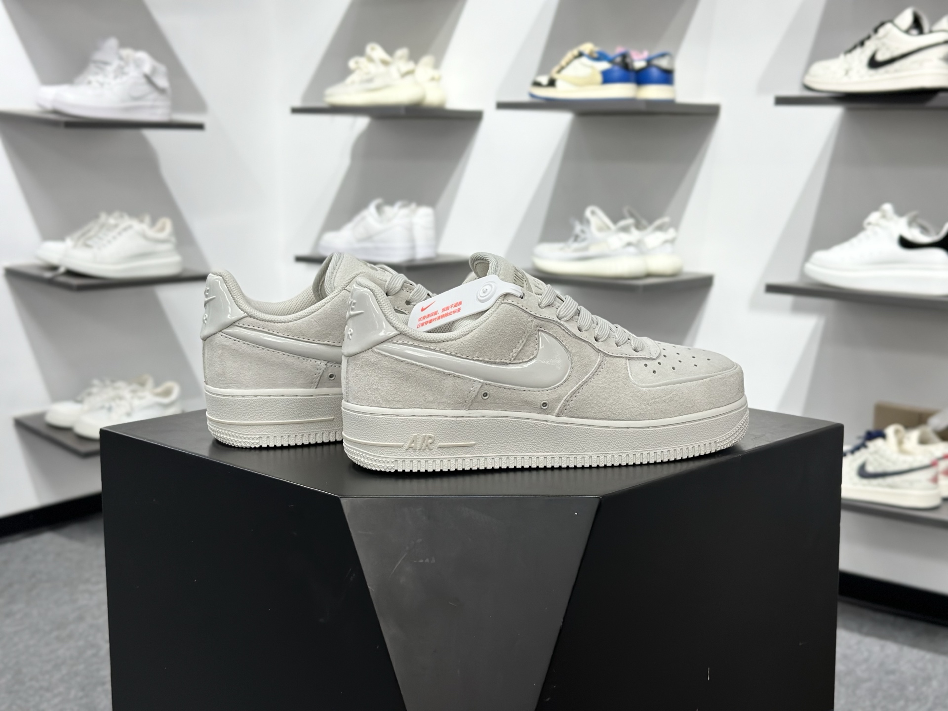 NIKE AIR FORCE 1 LOW “空军一号 低帮 运动鞋 休闲鞋 HV4406-001-Chinese wholesaler seller Clothes Bags handbags wholesale Shoes High Quatity wholesaler seller Cheap Sneakers from China Factory Chinese suppliers china wholesale clothing wholesaler seller NIKE AIR FORCE 1 LOW “空军一号 低帮 运动鞋 休闲鞋 HV4406-001