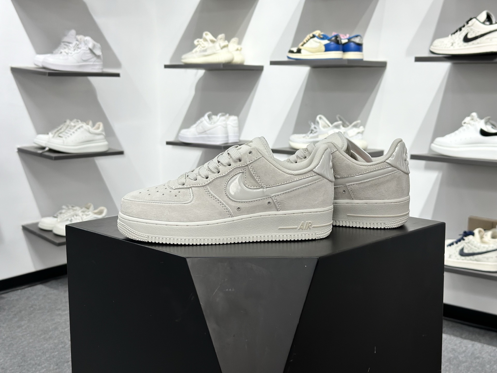 NIKE AIR FORCE 1 LOW “空军一号 低帮 运动鞋 休闲鞋 HV4406-001-Chinese wholesaler seller Clothes Bags handbags wholesale Shoes High Quatity wholesaler seller Cheap Sneakers from China Factory Chinese suppliers china wholesale clothing wholesaler seller NIKE AIR FORCE 1 LOW “空军一号 低帮 运动鞋 休闲鞋 HV4406-001