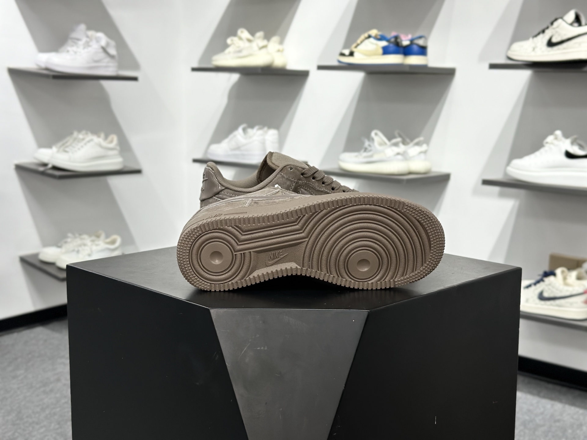 NIKE AIR FORCE 1 LOW “空军一号 低帮 运动鞋 休闲鞋 HV4406-200-Chinese wholesaler seller Clothes Bags handbags wholesale Shoes High Quatity wholesaler seller Cheap Sneakers from China Factory Chinese suppliers china wholesale clothing wholesaler seller NIKE AIR FORCE 1 LOW “空军一号 低帮 运动鞋 休闲鞋 HV4406-200