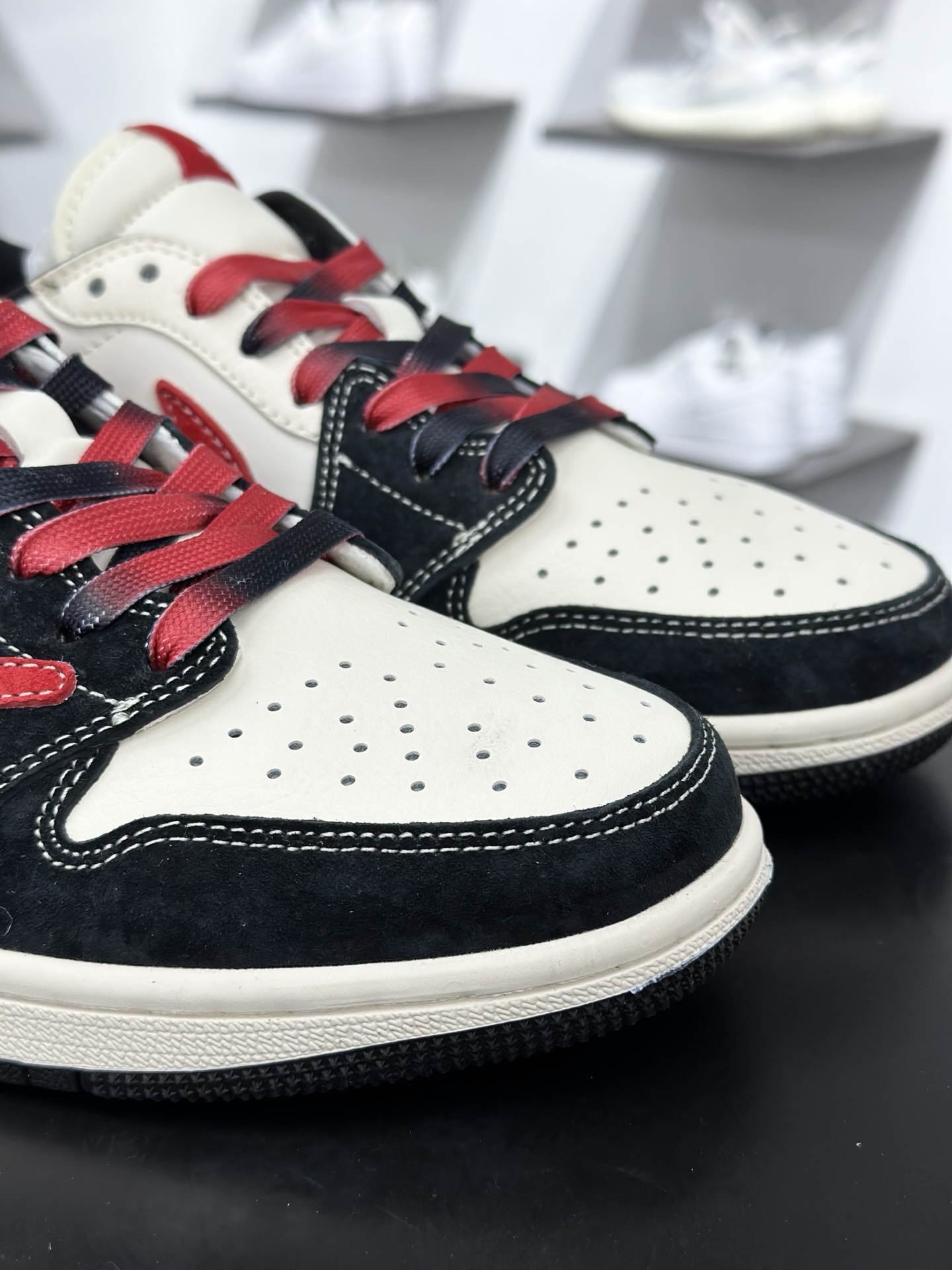 Nike Air Jordan 1 Low 定制配色 马年限定 定制AJ联名-高端定制 低帮复古文化板鞋 FC1688-253-Chinese wholesaler seller Clothes Bags handbags wholesale Shoes High Quatity wholesaler seller Cheap Sneakers from China Factory Chinese suppliers china wholesale clothing wholesaler seller Nike Air Jordan 1 Low 定制配色 马年限定 定制AJ联名-高端定制 低帮复古文化板鞋 FC1688-253