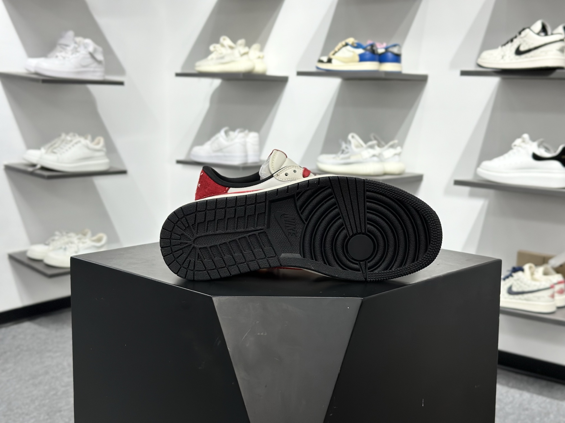 Nike Air Jordan 1 Low 定制配色 马年限定 定制AJ联名-高端定制 低帮复古文化板鞋 FC1688-253-Chinese wholesaler seller Clothes Bags handbags wholesale Shoes High Quatity wholesaler seller Cheap Sneakers from China Factory Chinese suppliers china wholesale clothing wholesaler seller Nike Air Jordan 1 Low 定制配色 马年限定 定制AJ联名-高端定制 低帮复古文化板鞋 FC1688-253
