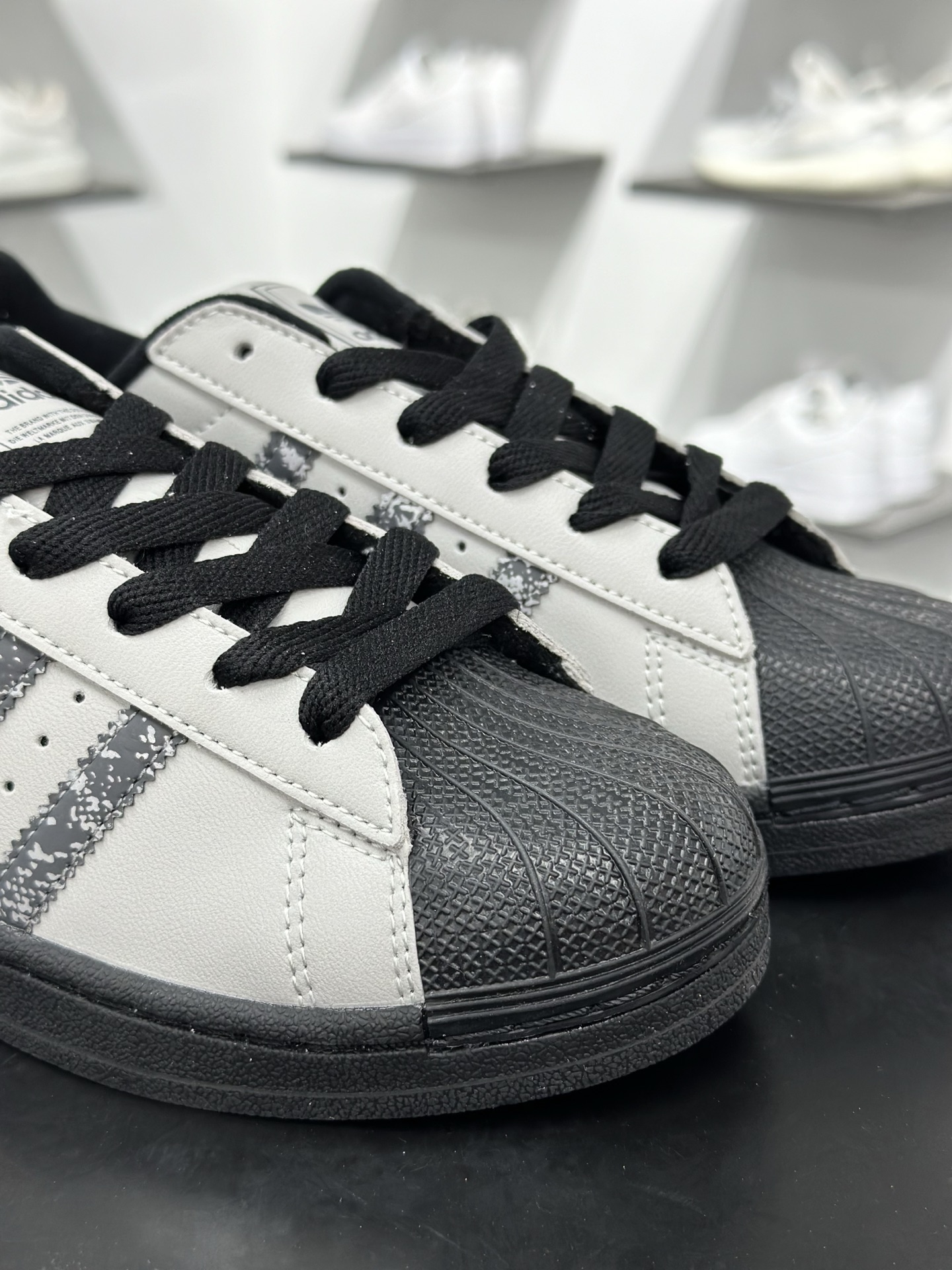 Adidas SUPERSTAR II 贝壳头 JP6059-Chinese wholesaler seller Clothes Bags handbags wholesale Shoes High Quatity wholesaler seller Cheap Sneakers from China Factory Chinese suppliers china wholesale clothing wholesaler seller Adidas SUPERSTAR II 贝壳头 JP6059