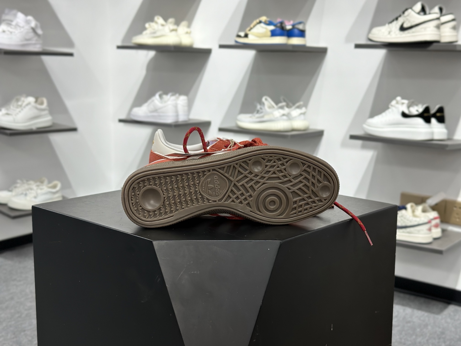 Ad Handball Spezial 复古单品 马年限定 阿迪达斯经典款复古休闲板鞋 KJ6299