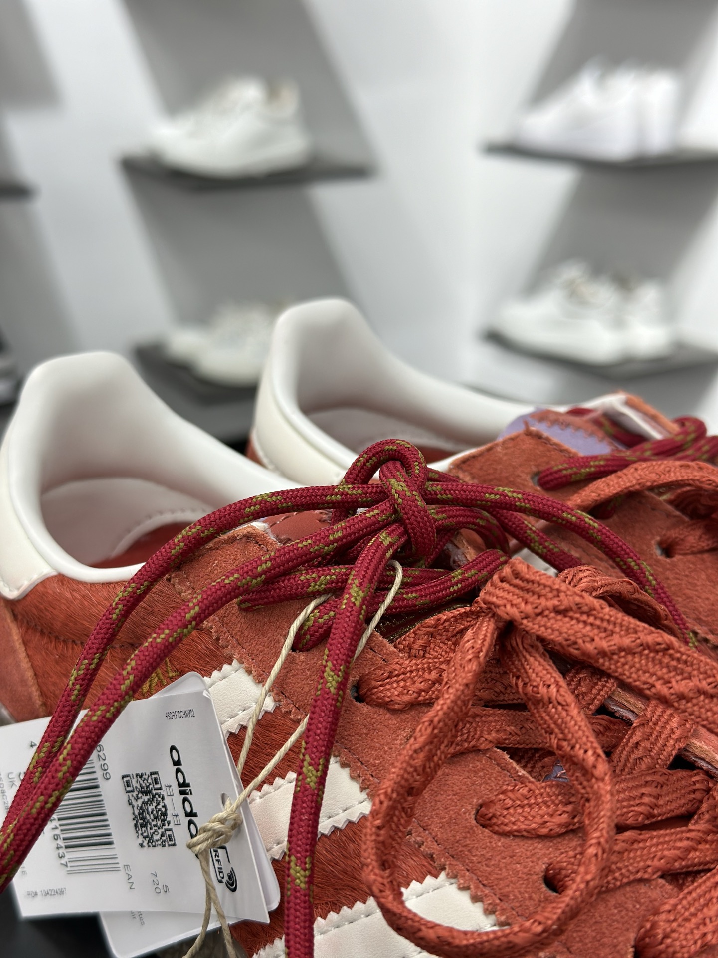 Ad Handball Spezial 复古单品 马年限定 阿迪达斯经典款复古休闲板鞋 KJ6299