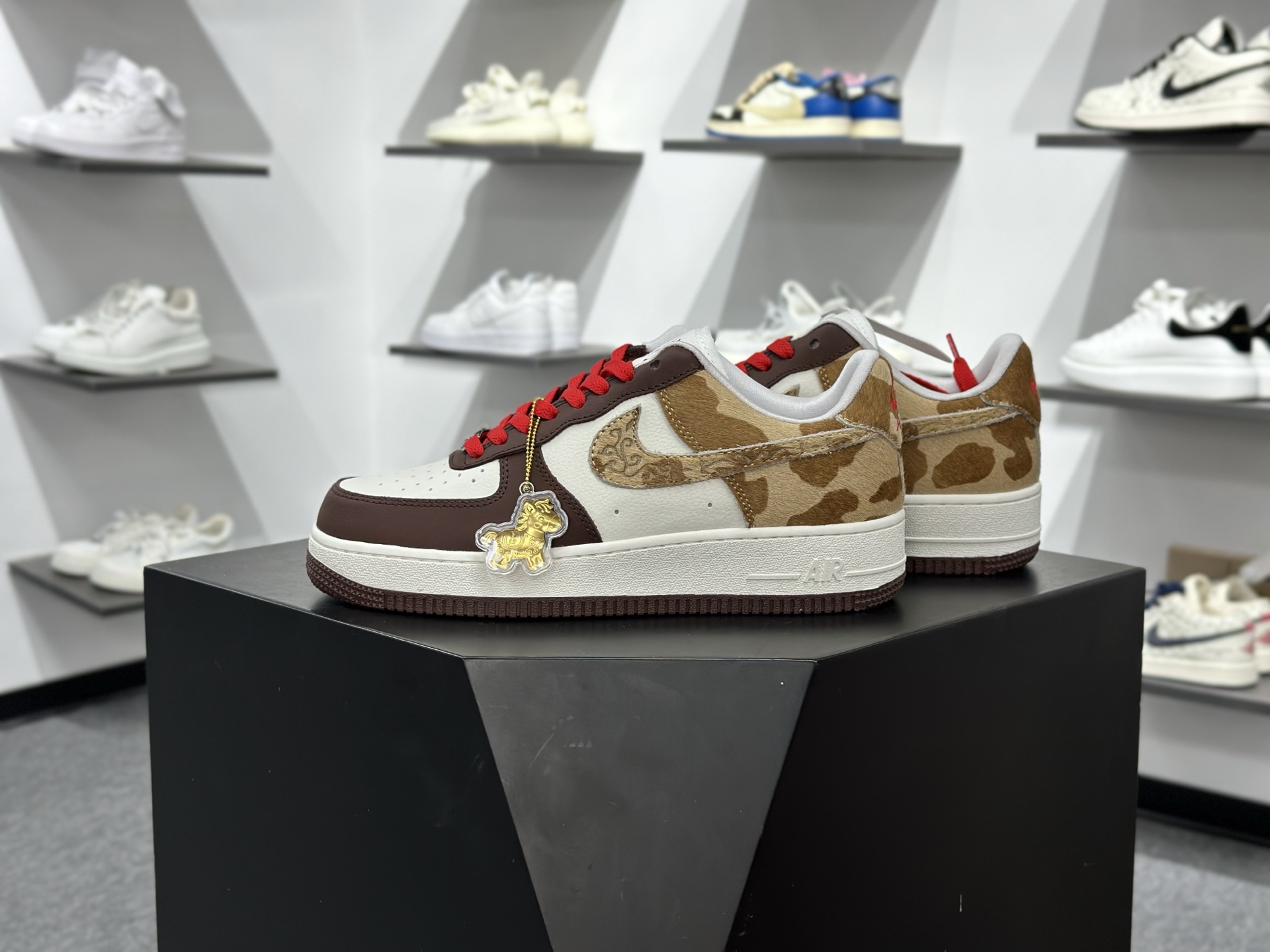 Nike Air Force 1‘07 Low 马年限定 空军一号低帮休闲板鞋 IQ1119-100-Chinese wholesaler seller Clothes Bags handbags wholesale Shoes High Quatity wholesaler seller Cheap Sneakers from China Factory Chinese suppliers china wholesale clothing wholesaler seller Nike Air Force 1‘07 Low 马年限定 空军一号低帮休闲板鞋 IQ1119-100