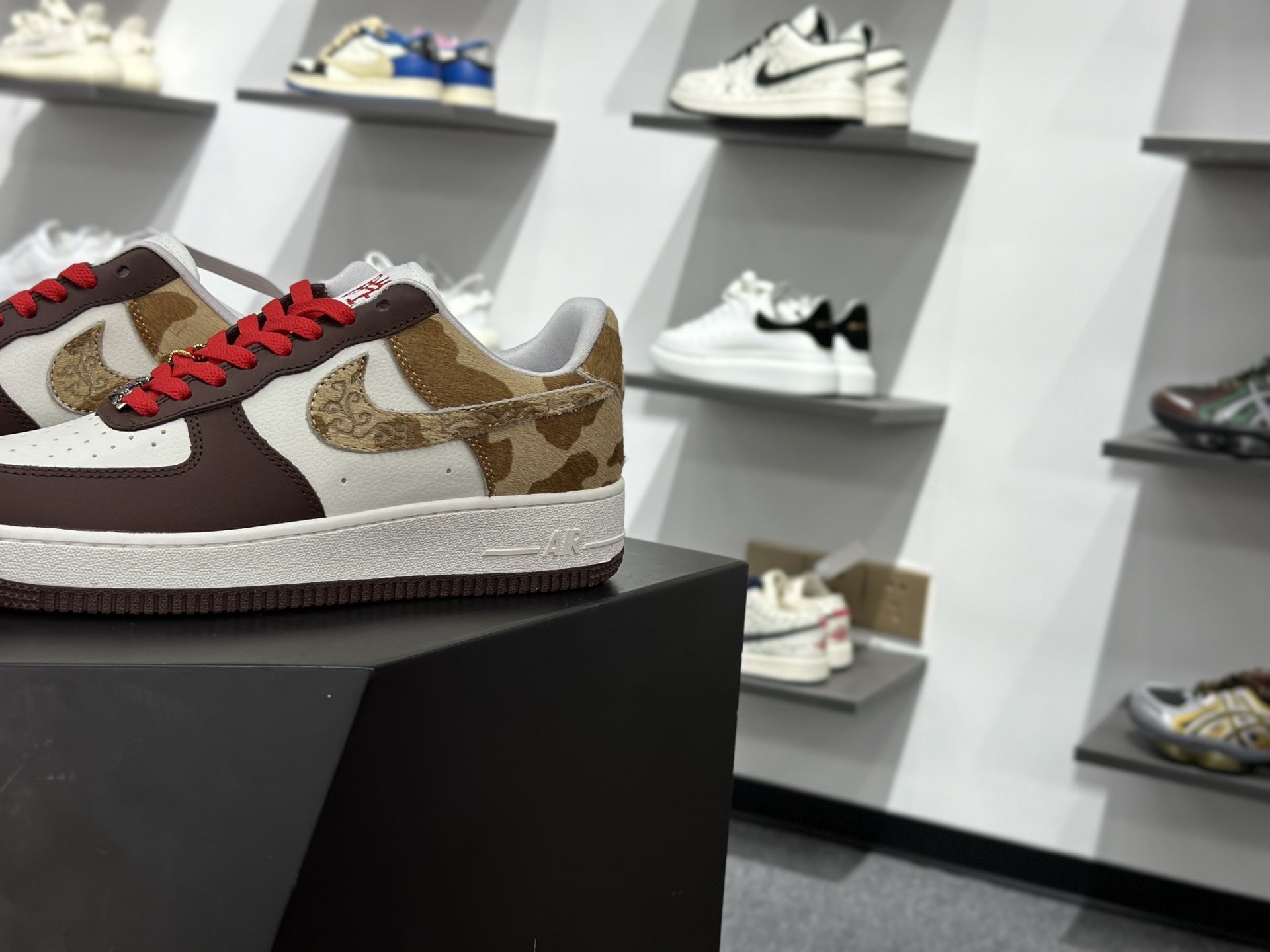 Nike Air Force 1‘07 Low 马年限定 空军一号低帮休闲板鞋 IQ1119-100-Chinese wholesaler seller Clothes Bags handbags wholesale Shoes High Quatity wholesaler seller Cheap Sneakers from China Factory Chinese suppliers china wholesale clothing wholesaler seller Nike Air Force 1‘07 Low 马年限定 空军一号低帮休闲板鞋 IQ1119-100