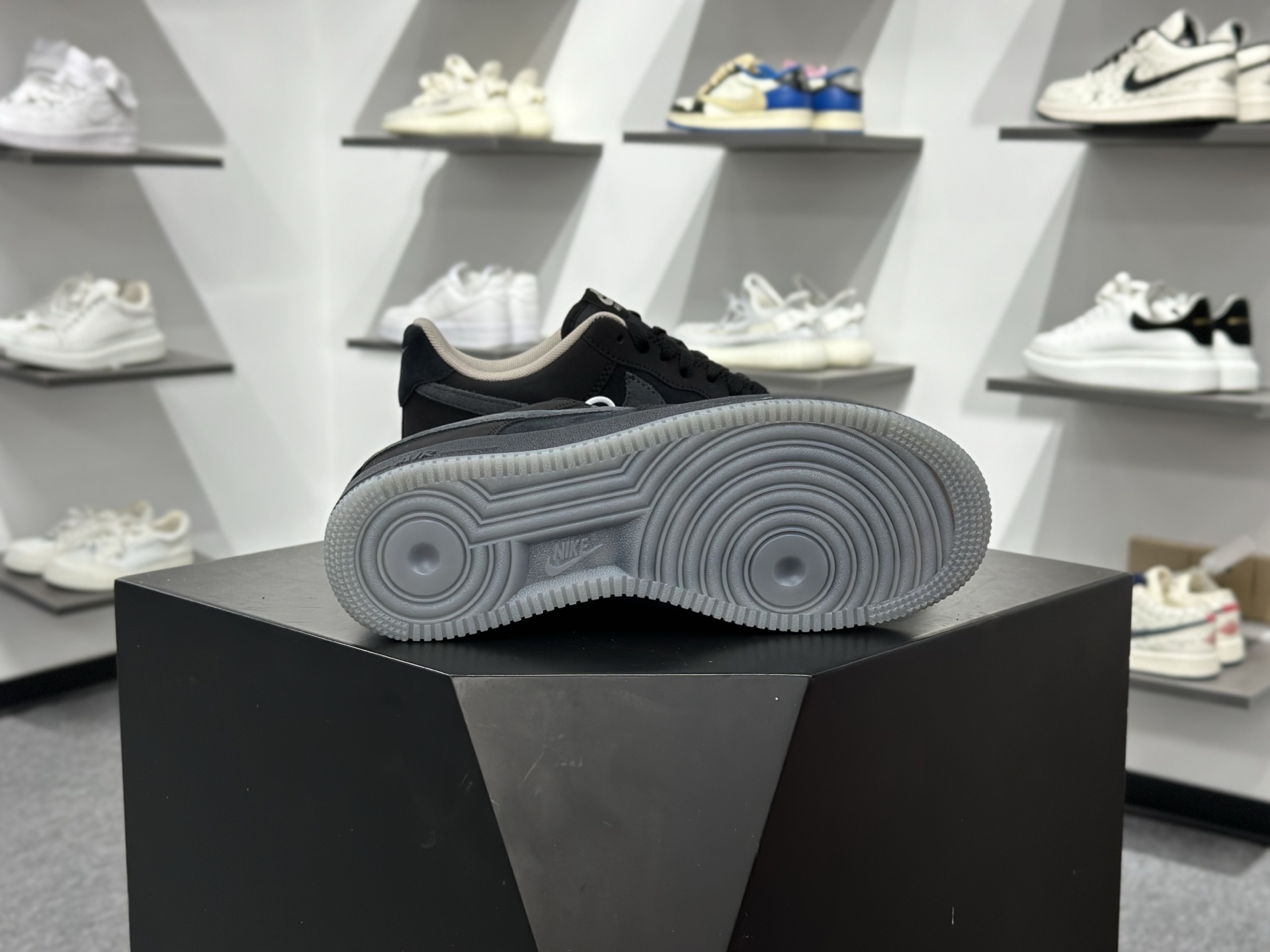 Nike Air Force 1 Low 07 黑灰 IQ9791-001-Chinese wholesaler seller Clothes Bags handbags wholesale Shoes High Quatity wholesaler seller Cheap Sneakers from China Factory Chinese suppliers china wholesale clothing wholesaler seller Nike Air Force 1 Low 07 黑灰 IQ9791-001