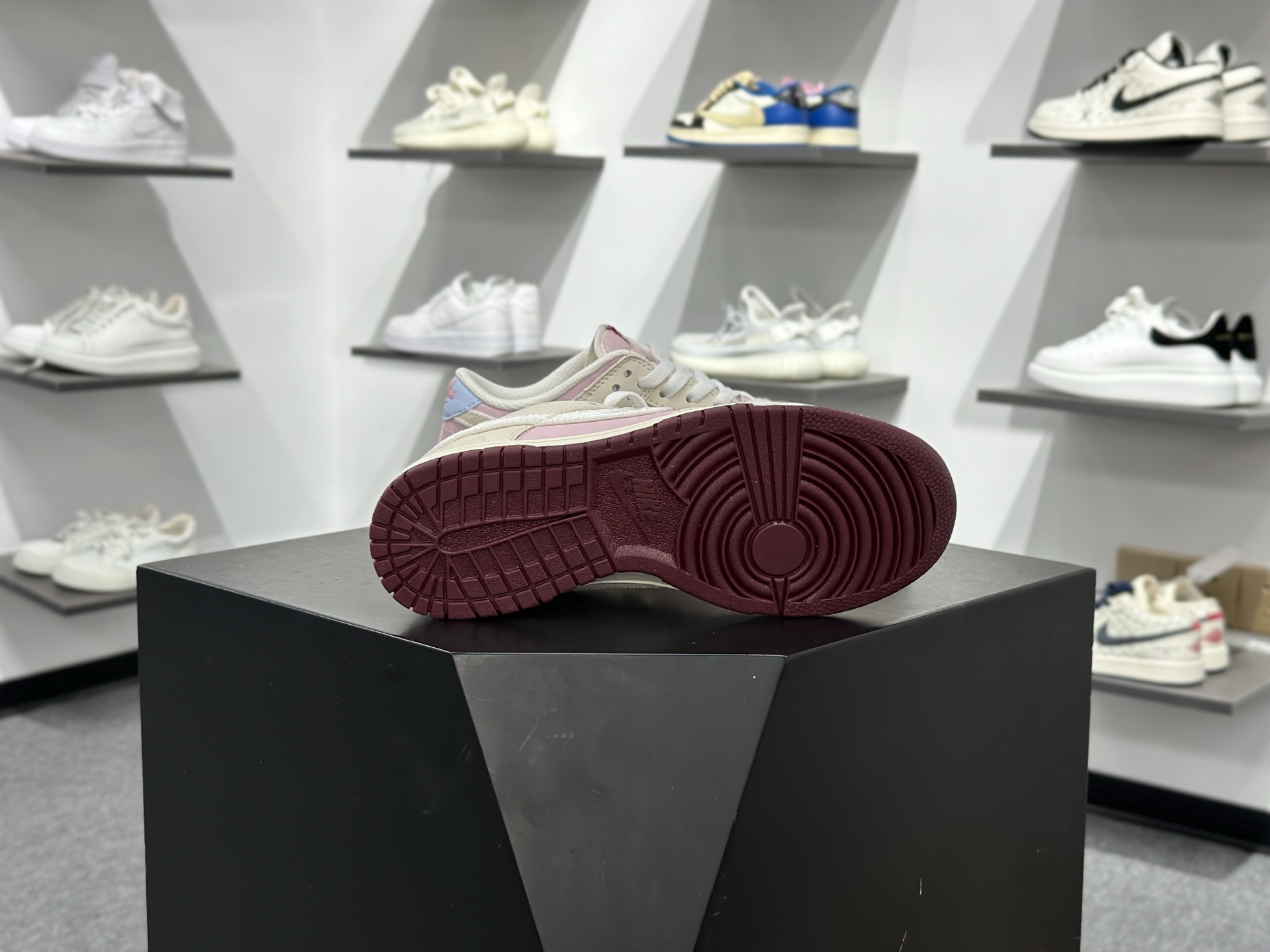 NIKE SB Dunk Low IQ1145-610