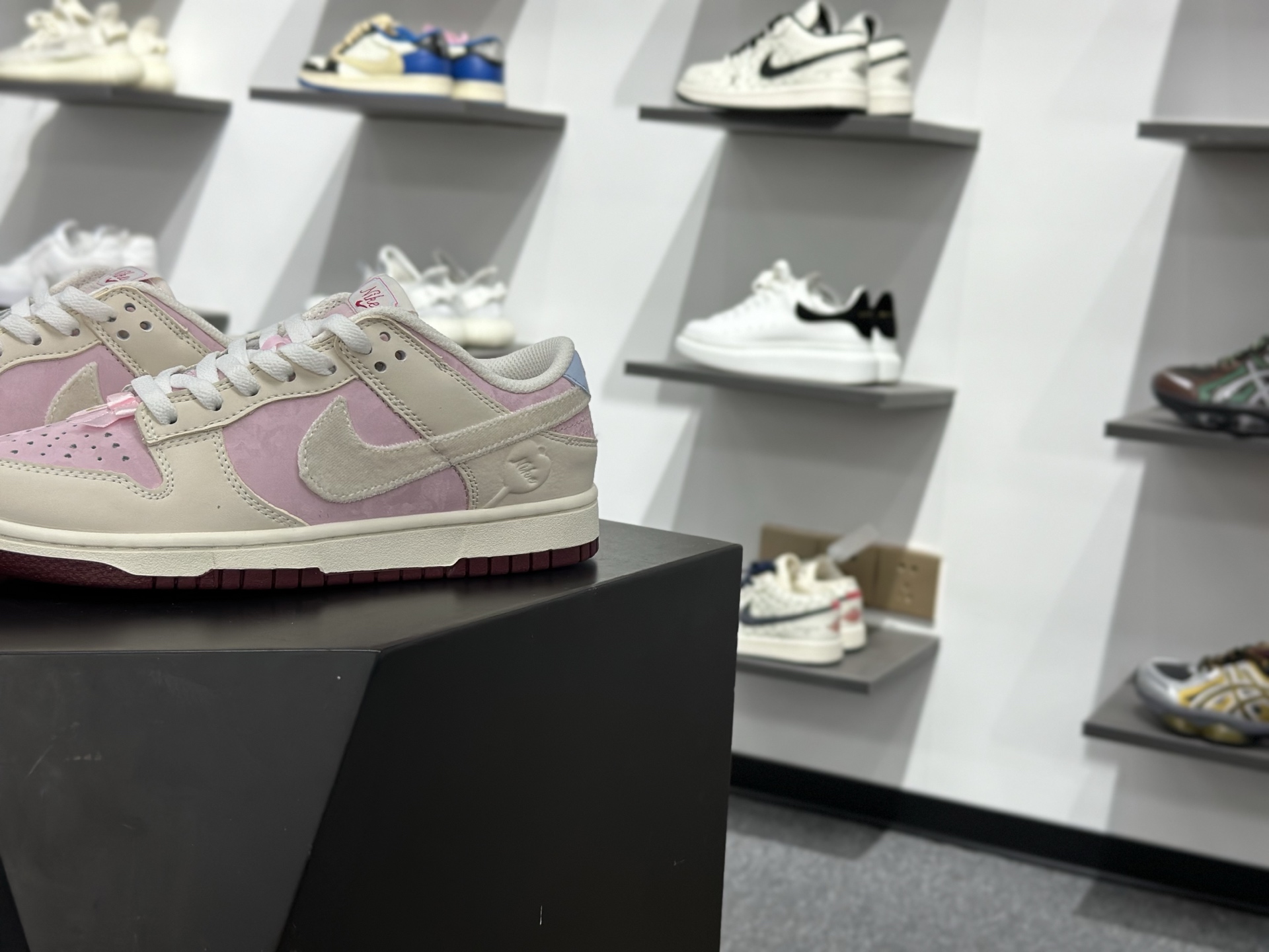 NIKE SB Dunk Low IQ1145-610