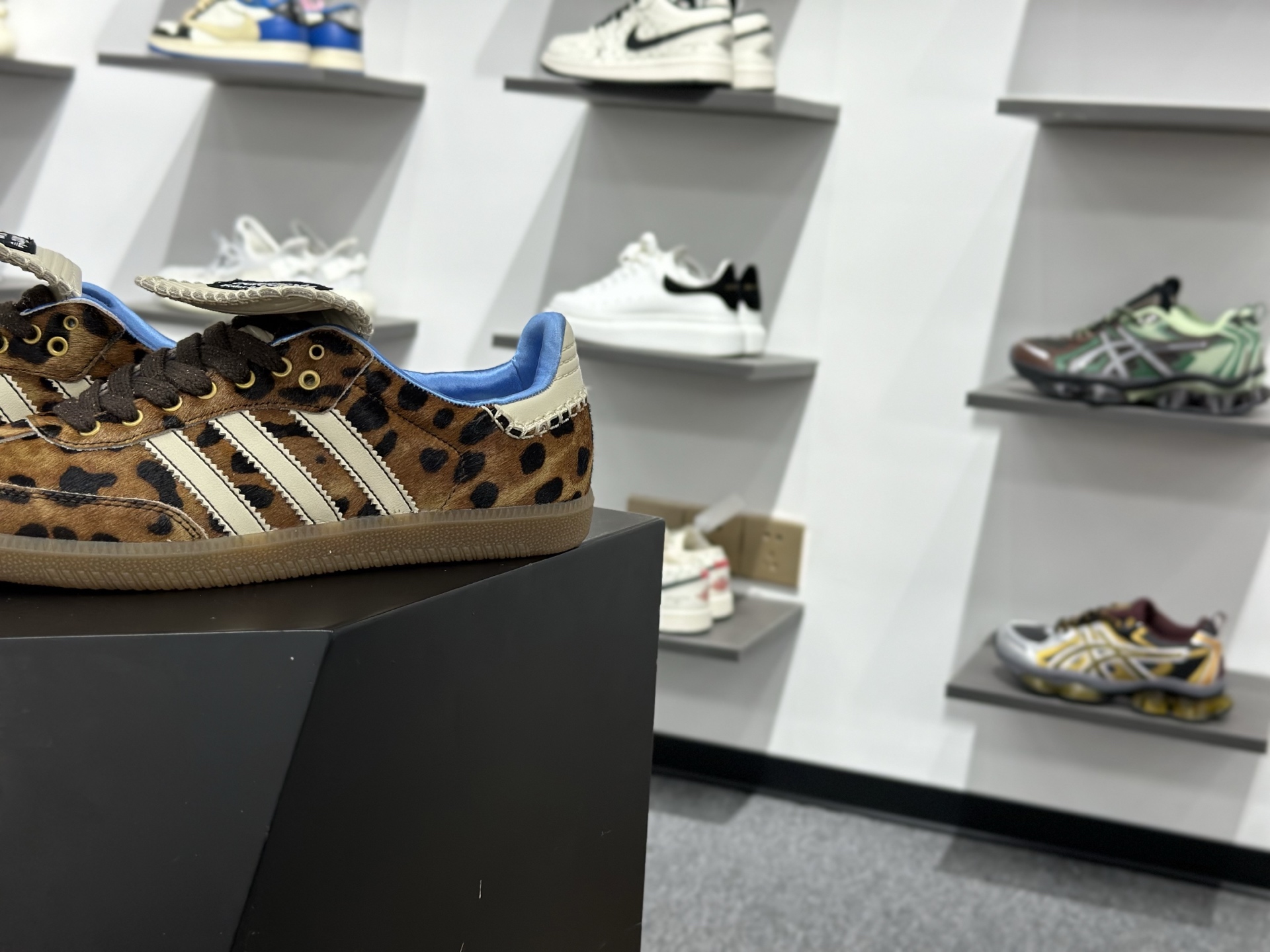 Wales Bonner x AD 阿迪 Samba 桑巴联名款 低帮休闲板鞋 IE0578-Top High Quatity Cheap Sneakers Fashion Clothing Clothes Bags handbags Shoes of all Brand wholesale With The best Quality And Beautiful Price from China Factory Chinese suppliers wholesaler seller Wales Bonner x AD 阿迪 Samba 桑巴联名款 低帮休闲板鞋 IE0578