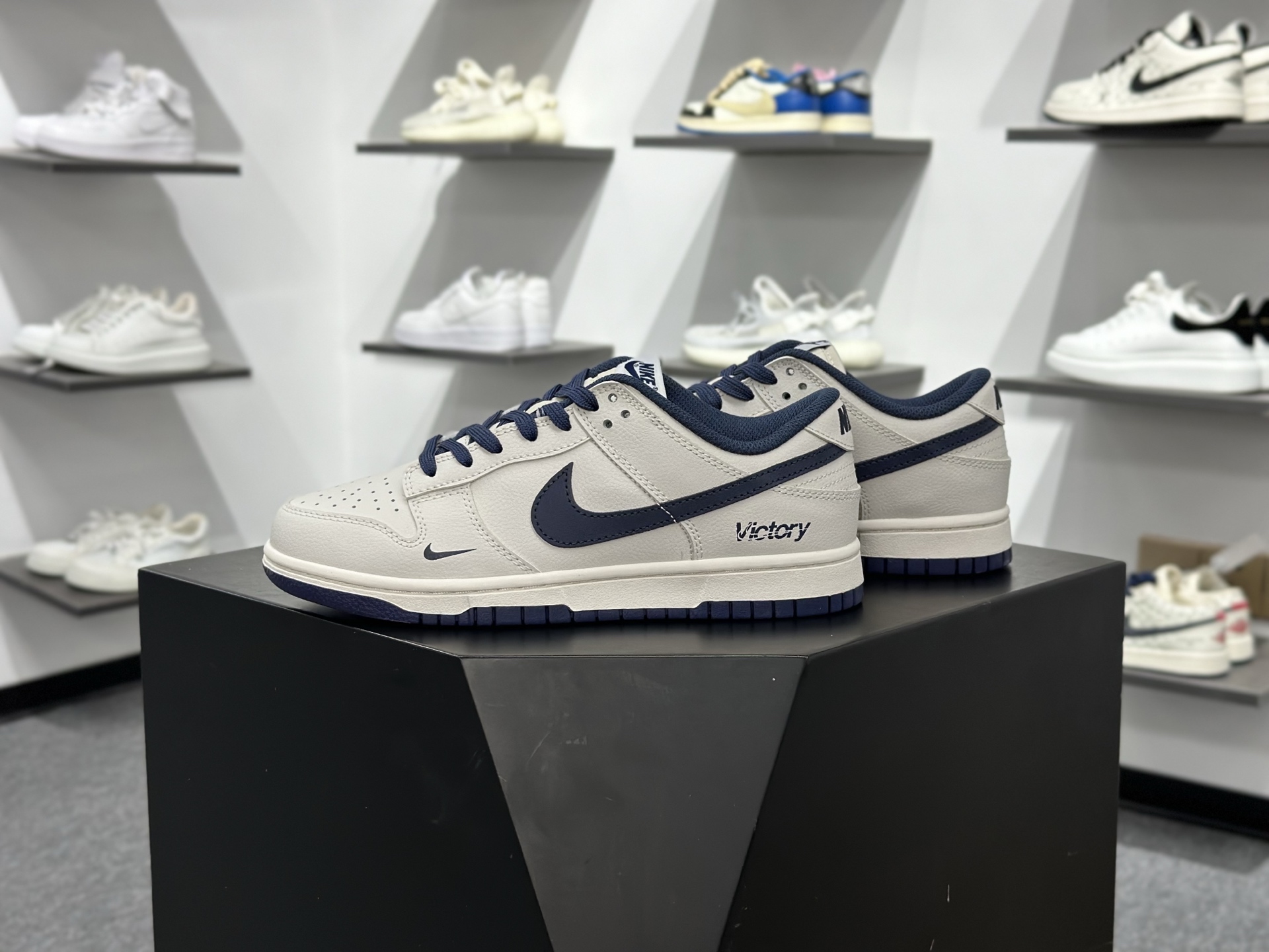 Nike SB Dunk Low Victory联名 WB0620-116
