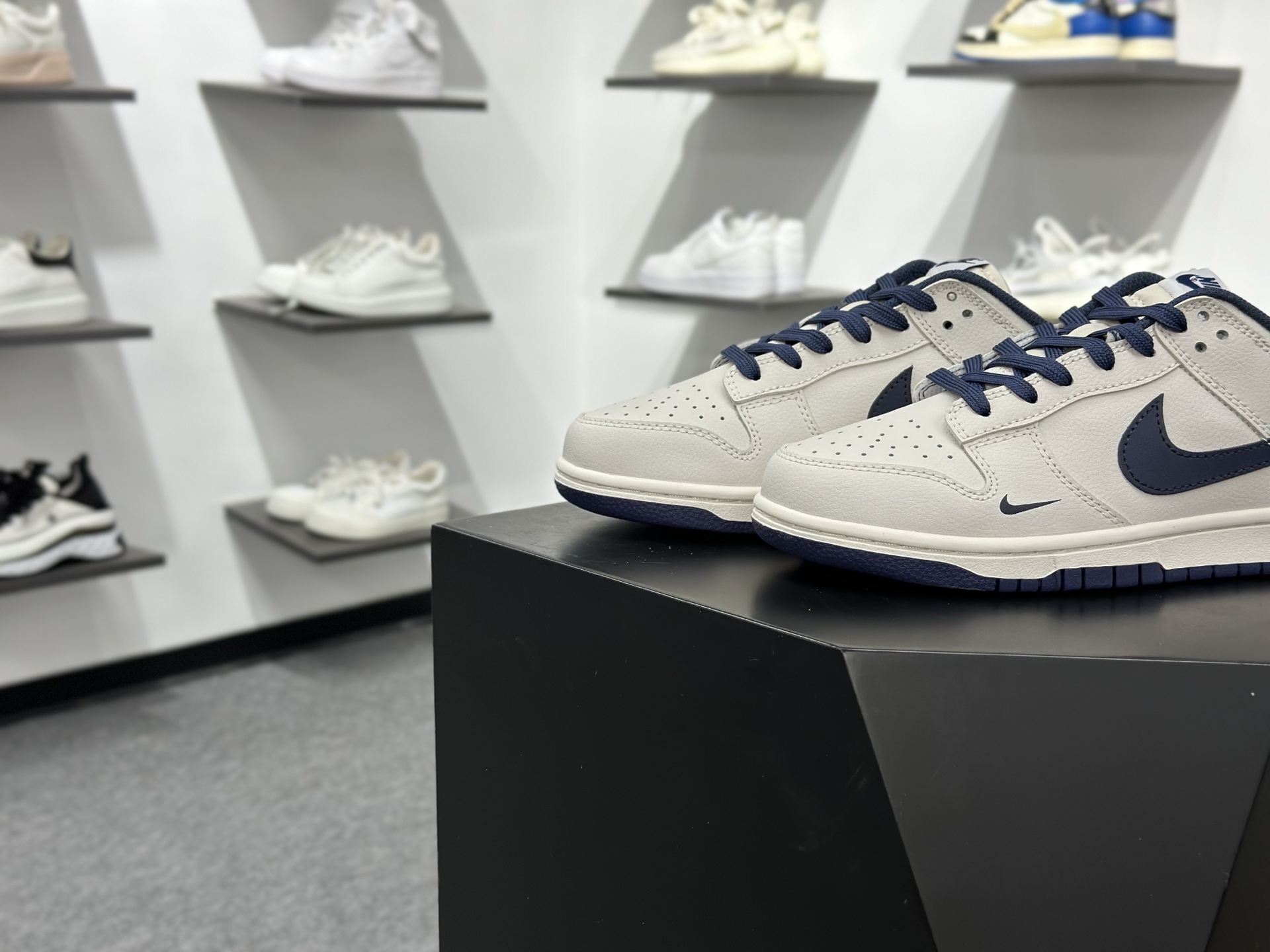 Nike SB Dunk Low Victory联名 WB0620-116