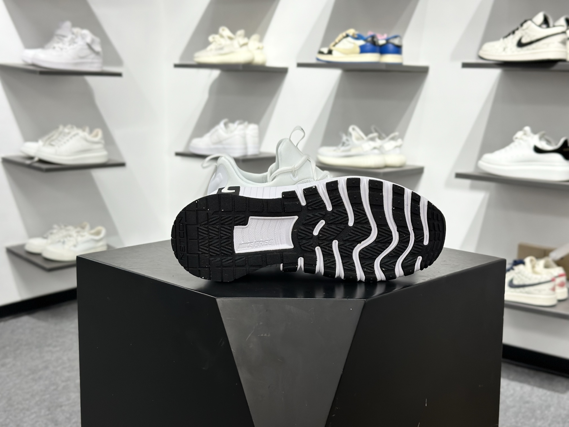 Nike Free Metcon 6 网布 圆头 系带 减震防滑 低帮 训练鞋 FJ7127-101