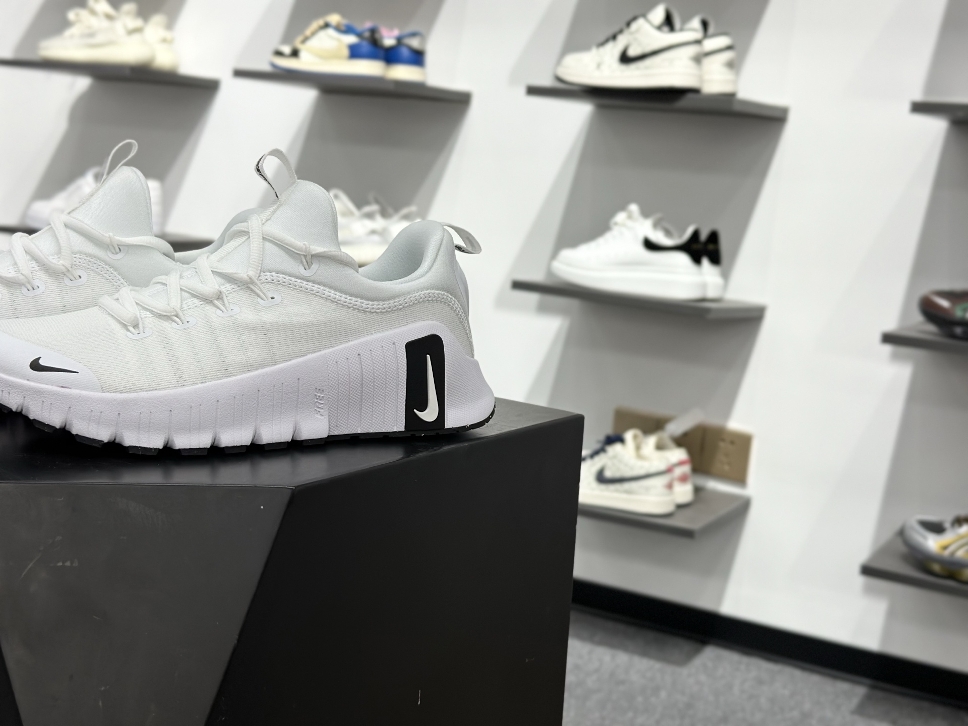 Nike Free Metcon 6 网布 圆头 系带 减震防滑 低帮 训练鞋 FJ7127-101