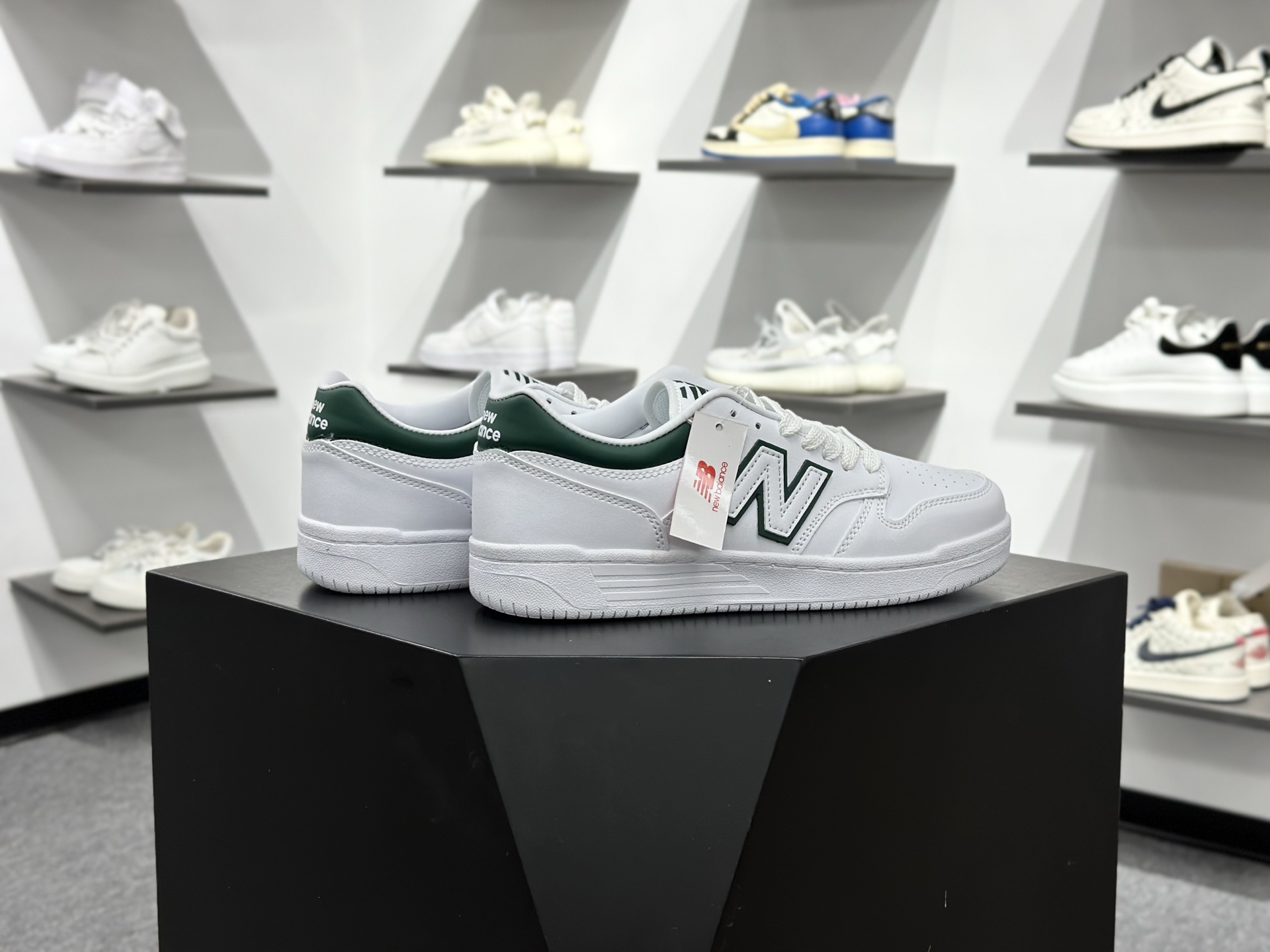 New Balance NB 480 二层牛皮人造革 轻便舒适 减震耐磨 低帮 板鞋 男女同款 BB480L-Top High Quatity Cheap Sneakers Fashion Clothing Clothes Bags handbags Shoes of all Brand wholesale With The best Quality And Beautiful Price from China Factory Chinese suppliers wholesaler seller New Balance NB 480 二层牛皮人造革 轻便舒适 减震耐磨 低帮 板鞋 男女同款 BB480L