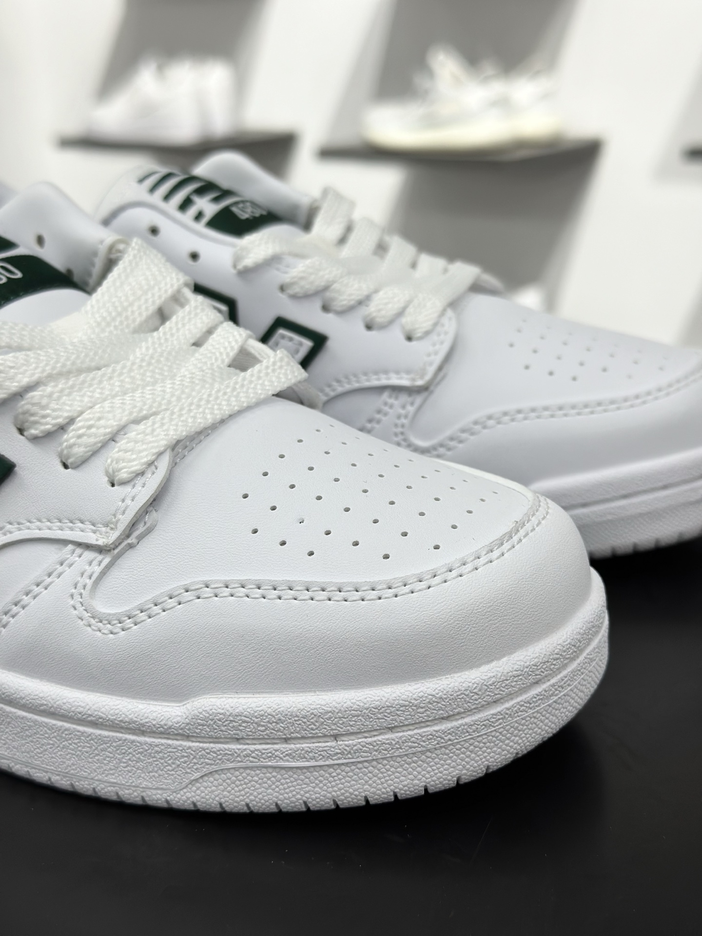 New Balance NB 480 二层牛皮人造革 轻便舒适 减震耐磨 低帮 板鞋 男女同款 BB480L-Top High Quatity Cheap Sneakers Fashion Clothing Clothes Bags handbags Shoes of all Brand wholesale With The best Quality And Beautiful Price from China Factory Chinese suppliers wholesaler seller New Balance NB 480 二层牛皮人造革 轻便舒适 减震耐磨 低帮 板鞋 男女同款 BB480L