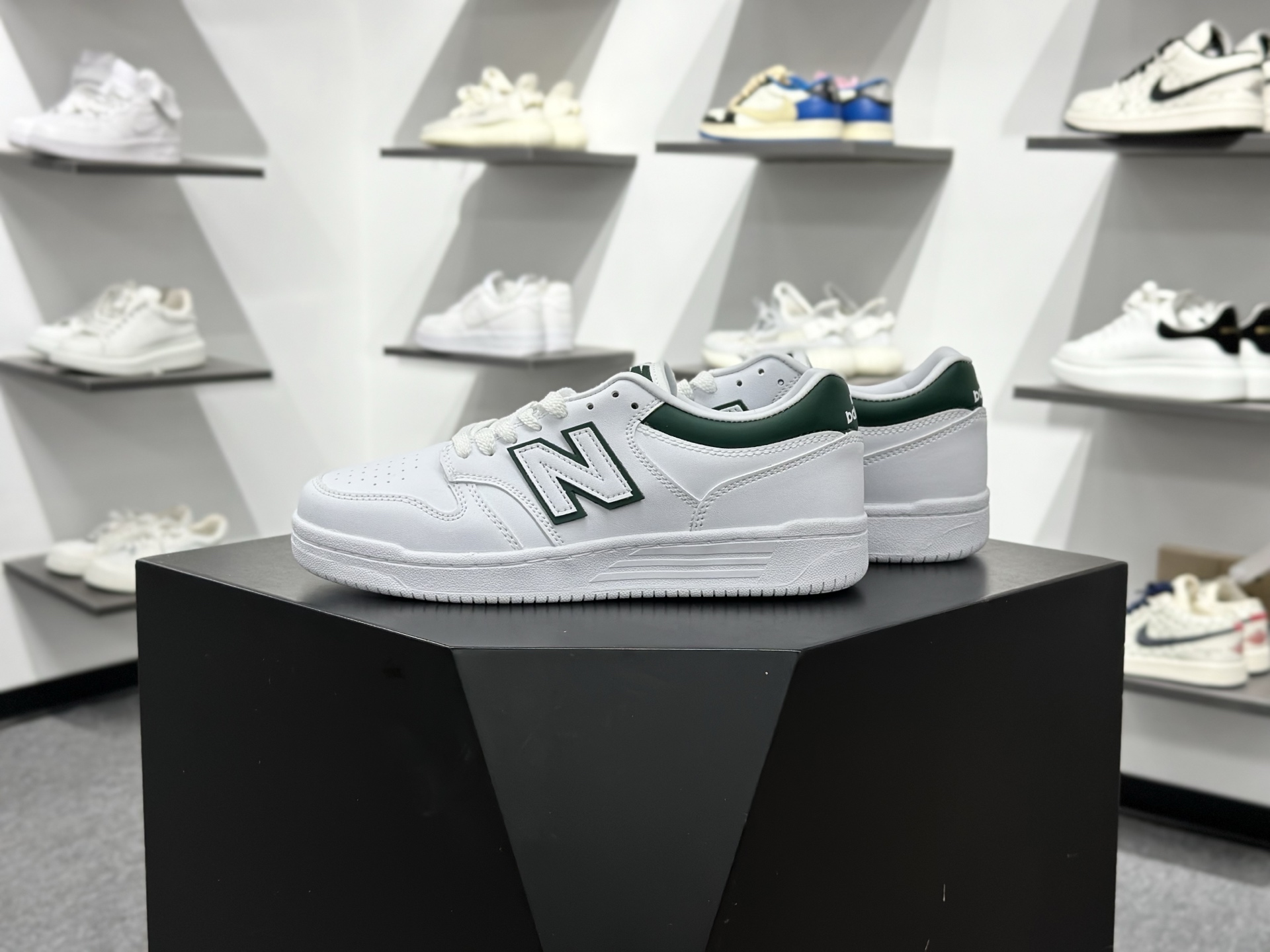 New Balance NB 480 二层牛皮人造革 轻便舒适 减震耐磨 低帮 板鞋 男女同款 BB480L-Top High Quatity Cheap Sneakers Fashion Clothing Clothes Bags handbags Shoes of all Brand wholesale With The best Quality And Beautiful Price from China Factory Chinese suppliers wholesaler seller New Balance NB 480 二层牛皮人造革 轻便舒适 减震耐磨 低帮 板鞋 男女同款 BB480L