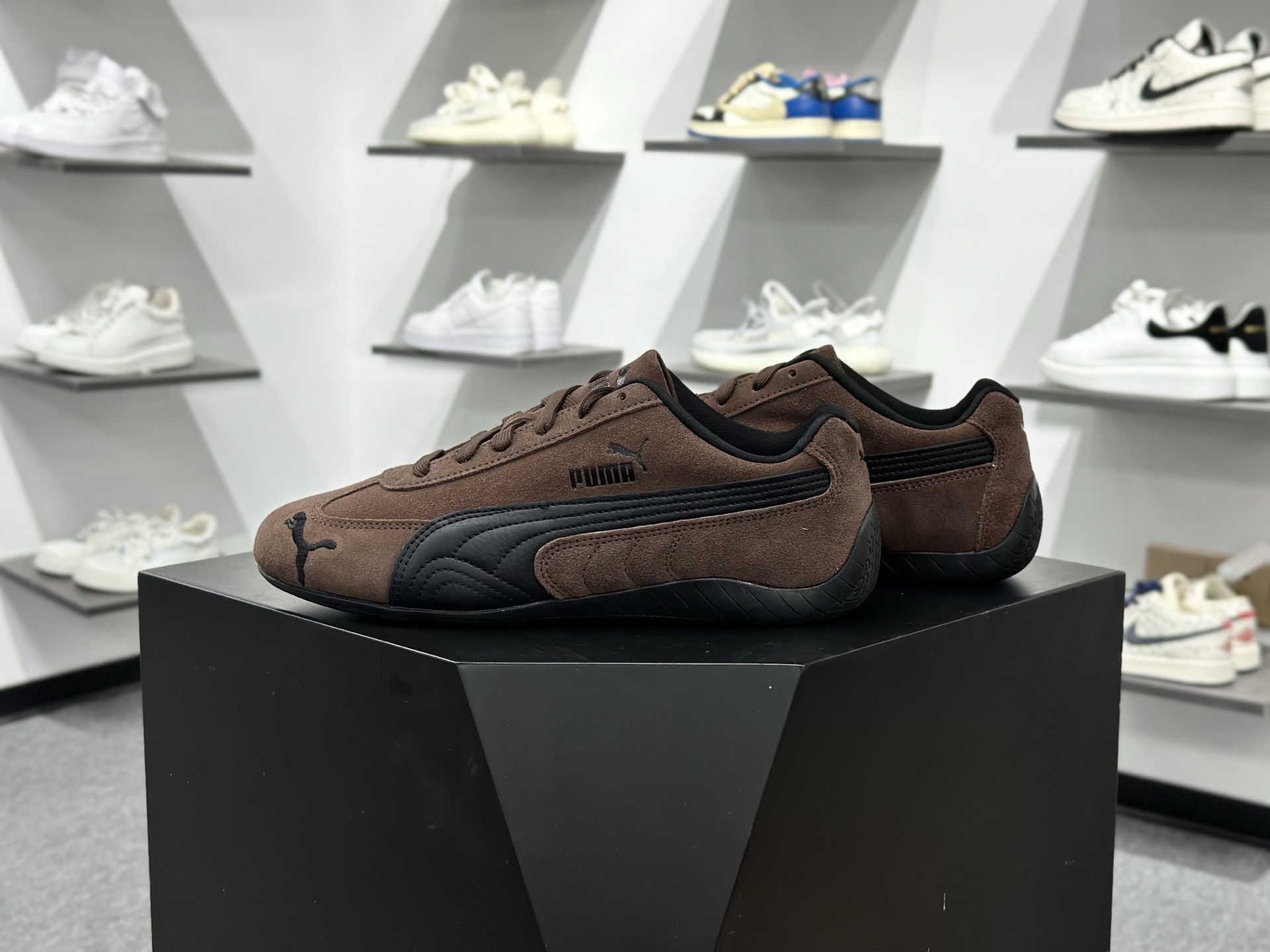 220 Puma Speedcet 彪马低帮复古运动休闲赛车跑鞋 406329-82