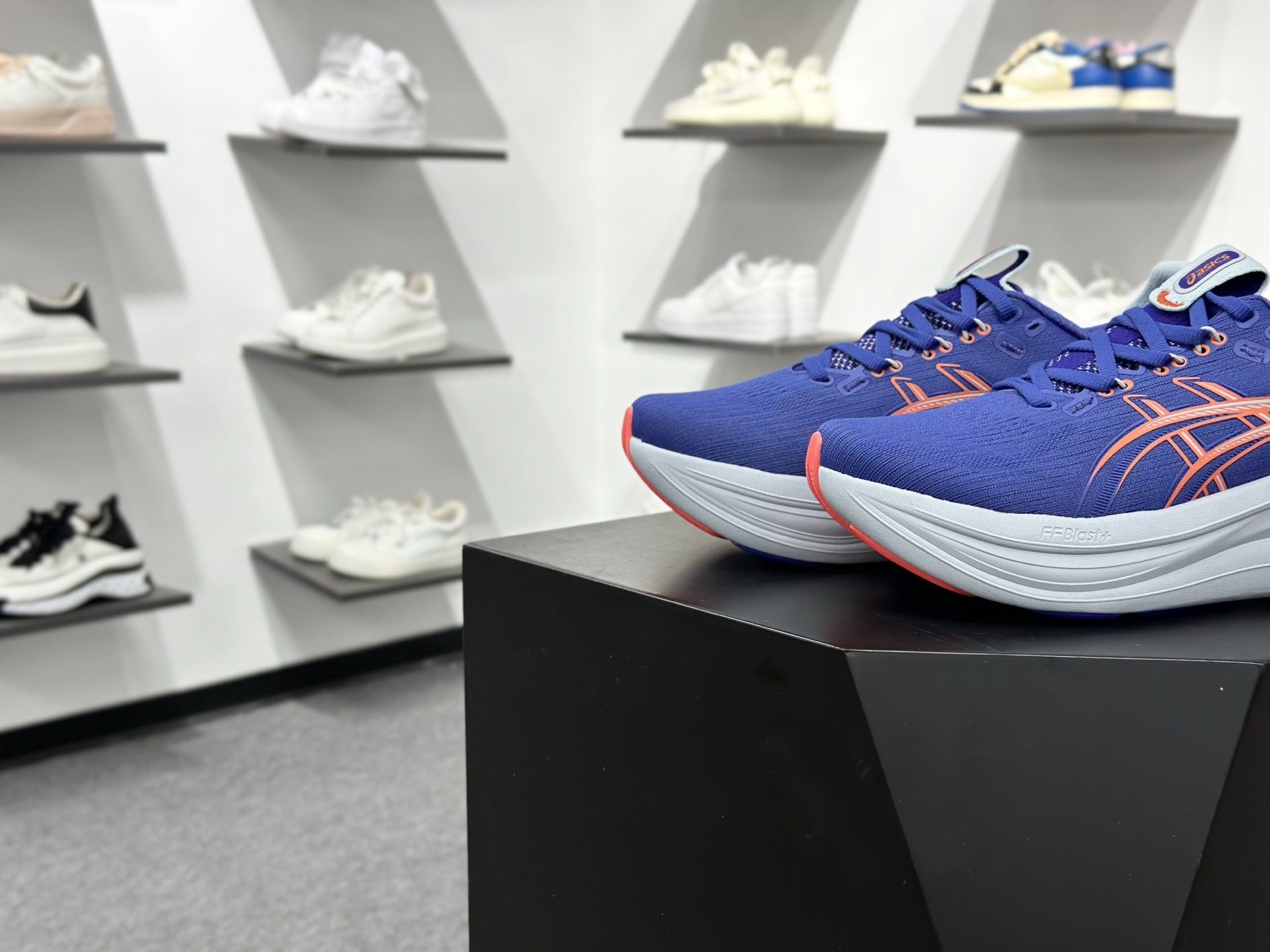 Asics GEL-NIMBUS 28复古单品 ASICS(亚瑟士) 1011C127-401-Top High Quatity Cheap Sneakers Fashion Clothing Clothes Bags handbags Shoes of all Brand wholesale With The best Quality And Beautiful Price from China Factory Chinese suppliers wholesaler seller Asics GEL-NIMBUS 28复古单品 ASICS(亚瑟士) 1011C127-401