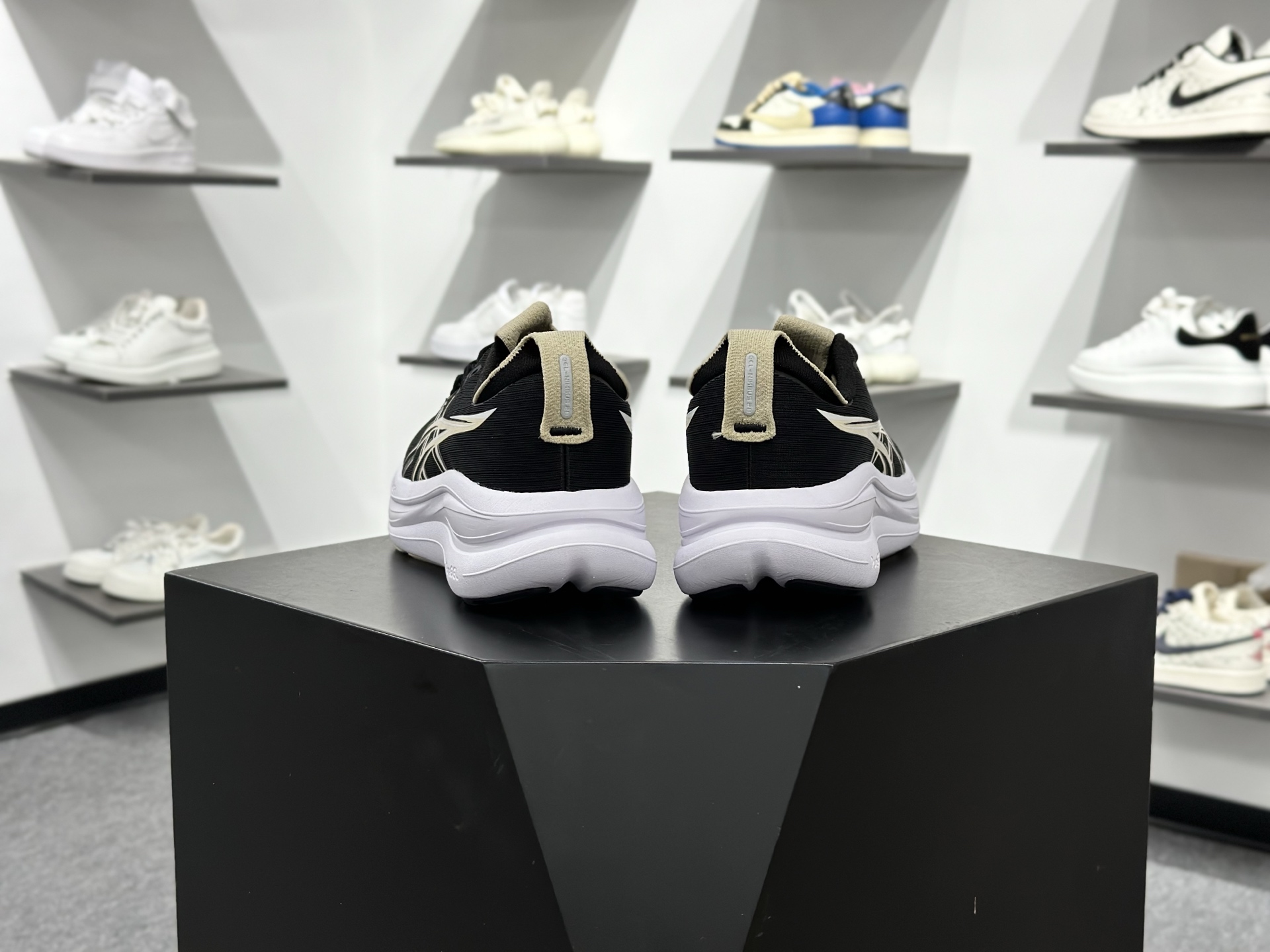 Asics GEL-NIMBUS 28复古单品 ASICS(亚瑟士) 1011C145-002-Top High Quatity Cheap Sneakers Fashion Clothing Clothes Bags handbags Shoes of all Brand wholesale With The best Quality And Beautiful Price from China Factory Chinese suppliers wholesaler seller Asics GEL-NIMBUS 28复古单品 ASICS(亚瑟士) 1011C145-002