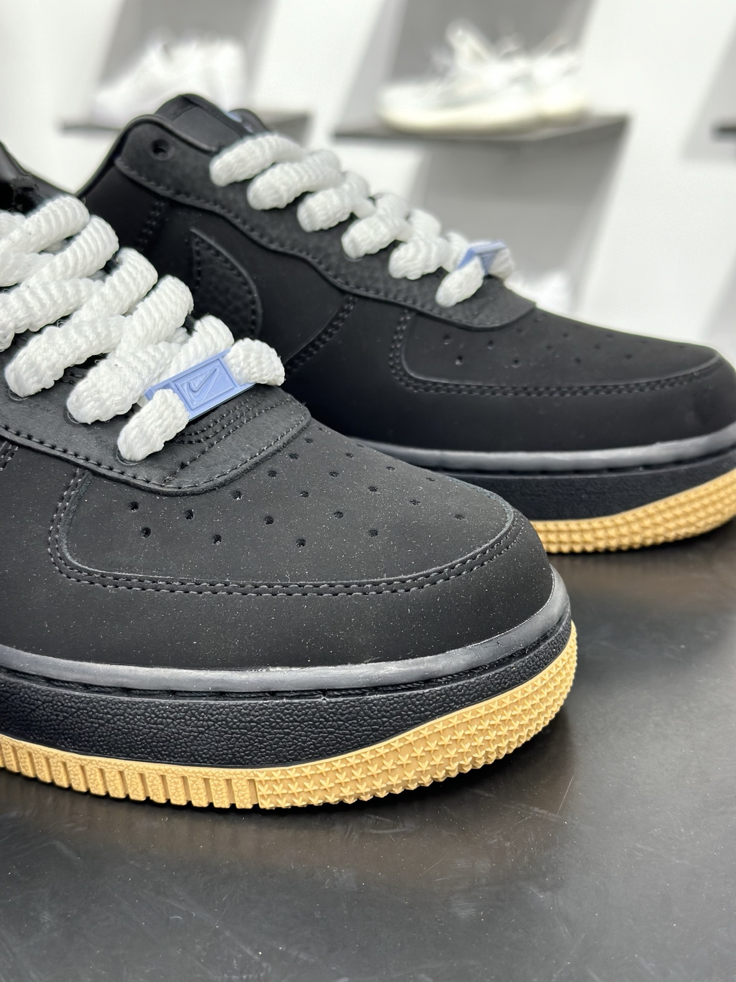 NIKE AIR FORCE 1 JANYVS NY IQ9770-001-Top High Quatity Cheap Sneakers Fashion Clothing Clothes Bags handbags Shoes of all Brand wholesale With The best Quality And Beautiful Price from China Factory Chinese suppliers wholesaler seller NIKE AIR FORCE 1 JANYVS NY IQ9770-001