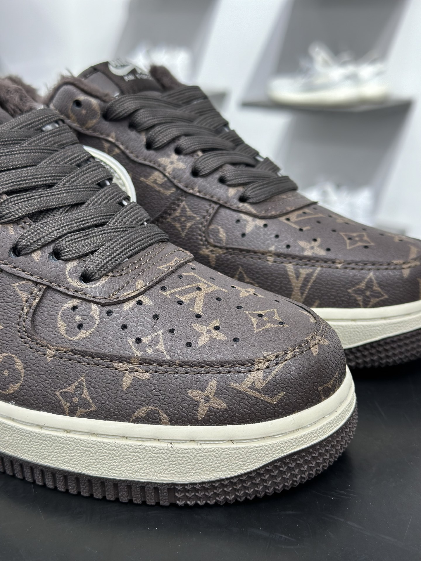 Nike Air Force 1‘07 Low 爆款定制 空军一号低帮休闲板鞋 XL1979-136 Nike Air Force 1‘07 Low 爆款定制 空军一号低帮休闲板鞋 XL1979-136