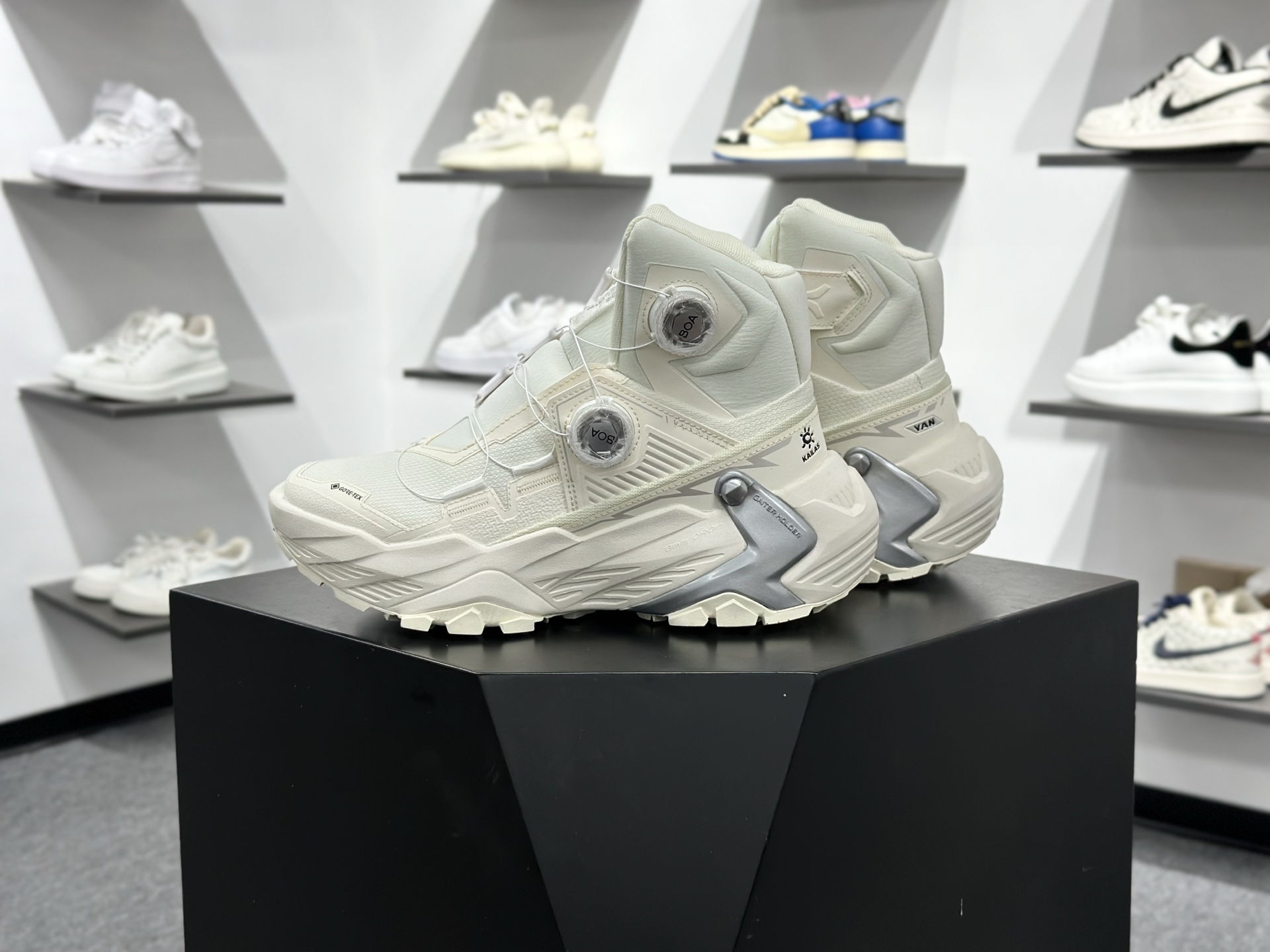 凯乐石KAILAS Fuga EX 3 BOA Trail 未来之YAN系列高帮登山户外徒步越野跑山休闲运动鞋 KS243-Top High Quatity Cheap Sneakers Fashion Clothing Clothes Bags handbags Shoes of all Brand wholesale With The best Quality And Beautiful Price from China Factory Chinese suppliers wholesaler seller 凯乐石KAILAS Fuga EX 3 BOA Trail 未来之YAN系列高帮登山户外徒步越野跑山休闲运动鞋 KS243