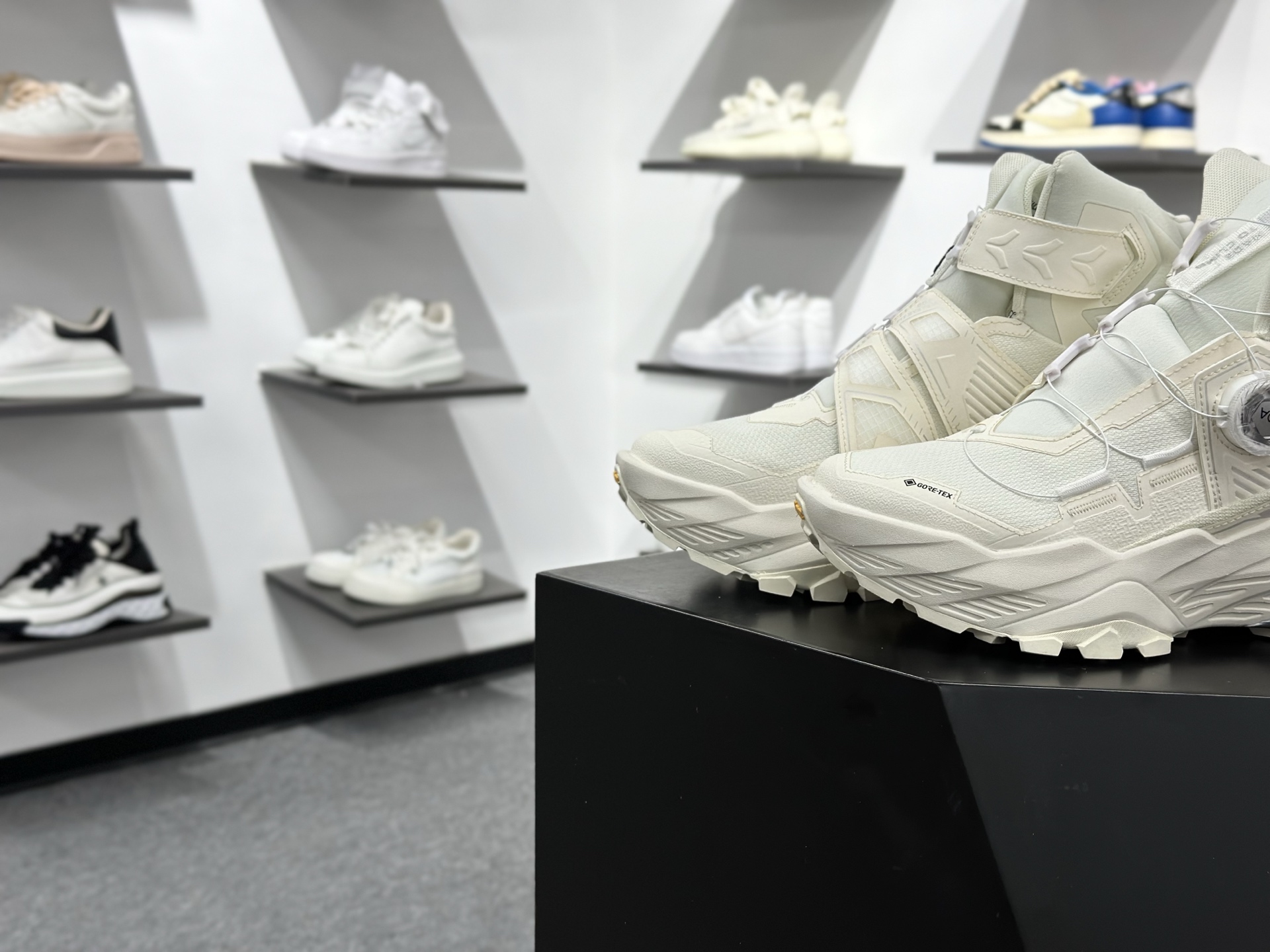 凯乐石KAILAS Fuga EX 3 BOA Trail 未来之YAN系列高帮登山户外徒步越野跑山休闲运动鞋 KS243-Top High Quatity Cheap Sneakers Fashion Clothing Clothes Bags handbags Shoes of all Brand wholesale With The best Quality And Beautiful Price from China Factory Chinese suppliers wholesaler seller 凯乐石KAILAS Fuga EX 3 BOA Trail 未来之YAN系列高帮登山户外徒步越野跑山休闲运动鞋 KS243