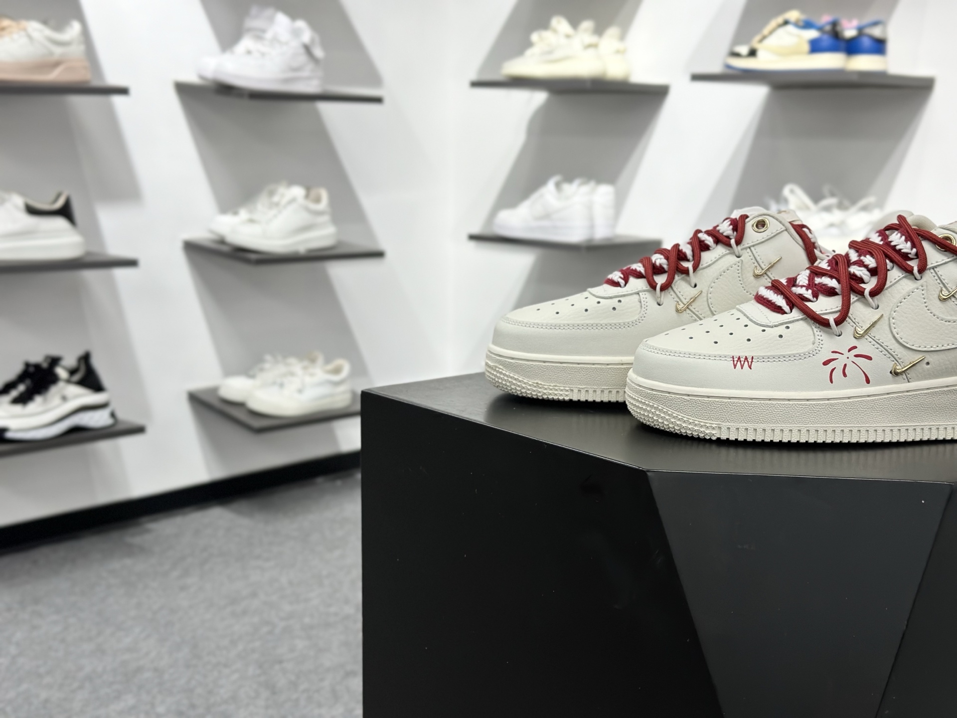 Nike Air Force 1 Low 新年限定 解构绑带 FV3654-111-Top High Quatity Cheap Sneakers Fashion Clothing Clothes Bags handbags Shoes of all Brand wholesale With The best Quality And Beautiful Price from China Factory Chinese suppliers wholesaler seller Nike Air Force 1 Low 新年限定 解构绑带 FV3654-111