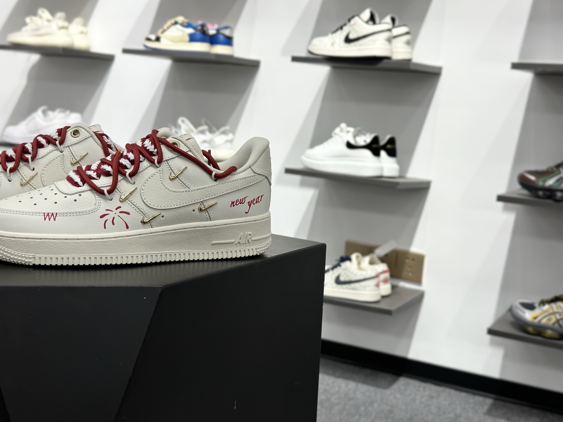 Nike Air Force 1 Low 新年限定 解构绑带 FV3654-111-Top High Quatity Cheap Sneakers Fashion Clothing Clothes Bags handbags Shoes of all Brand wholesale With The best Quality And Beautiful Price from China Factory Chinese suppliers wholesaler seller Nike Air Force 1 Low 新年限定 解构绑带 FV3654-111