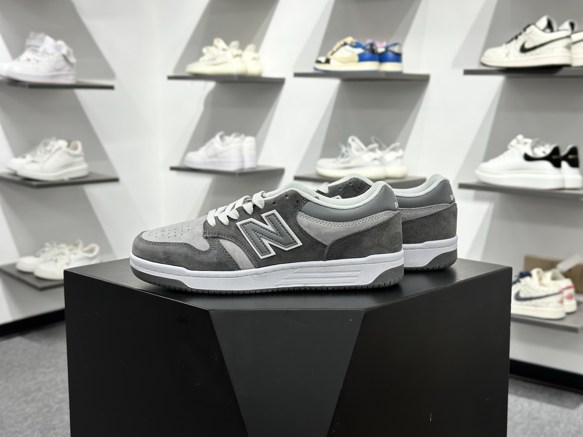 New Balance NB 480 二层牛皮人造革 轻便舒适 减震耐磨 低帮 板鞋 男女同款 BB480LEC-Top High Quatity Cheap Sneakers Fashion Clothing Clothes Bags handbags Shoes of all Brand wholesale With The best Quality And Beautiful Price from China Factory Chinese suppliers wholesaler seller New Balance NB 480 二层牛皮人造革 轻便舒适 减震耐磨 低帮 板鞋 男女同款 BB480LEC