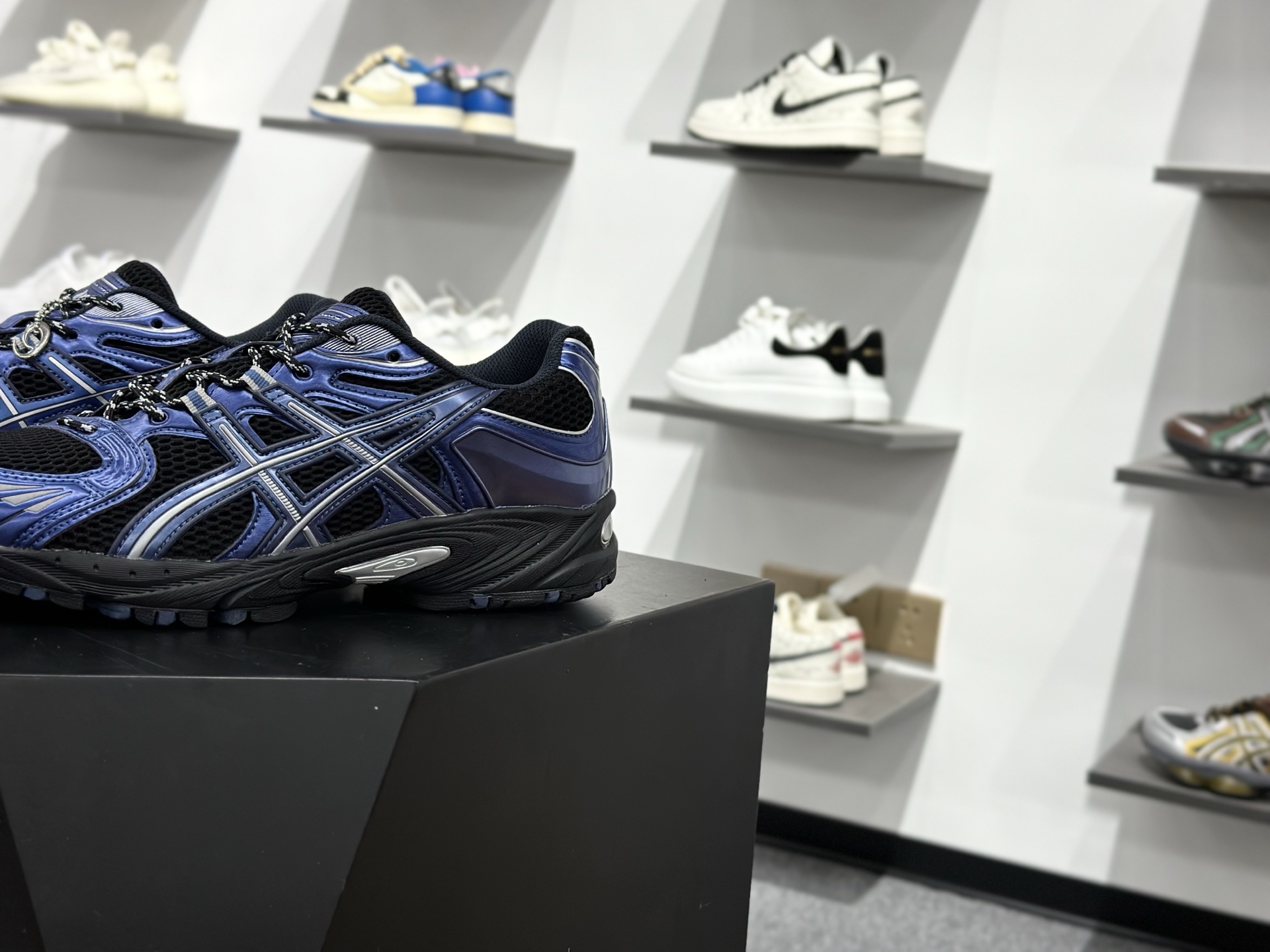 200 Asics Gel-Kahana TR Nexus 皇家蓝 亚瑟士复古潮流休闲运动鞋 1203A872-002-Chinese UA Cheap High Quatity Brand Clothes Bags handbags Sneakers wholesale wholesaler seller from China Factory suppliers Fashion Clothing Shoes best Quality Beautiful Price 200 Asics Gel-Kahana TR Nexus 皇家蓝 亚瑟士复古潮流休闲运动鞋 1203A872-002