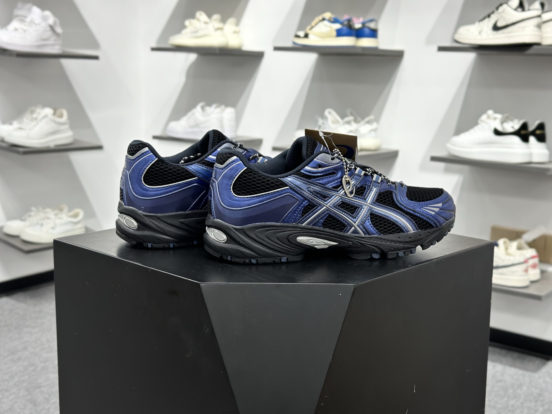 200 Asics Gel-Kahana TR Nexus 皇家蓝 亚瑟士复古潮流休闲运动鞋 1203A872-002-Chinese UA Cheap High Quatity Brand Clothes Bags handbags Sneakers wholesale wholesaler seller from China Factory suppliers Fashion Clothing Shoes best Quality Beautiful Price 200 Asics Gel-Kahana TR Nexus 皇家蓝 亚瑟士复古潮流休闲运动鞋 1203A872-002