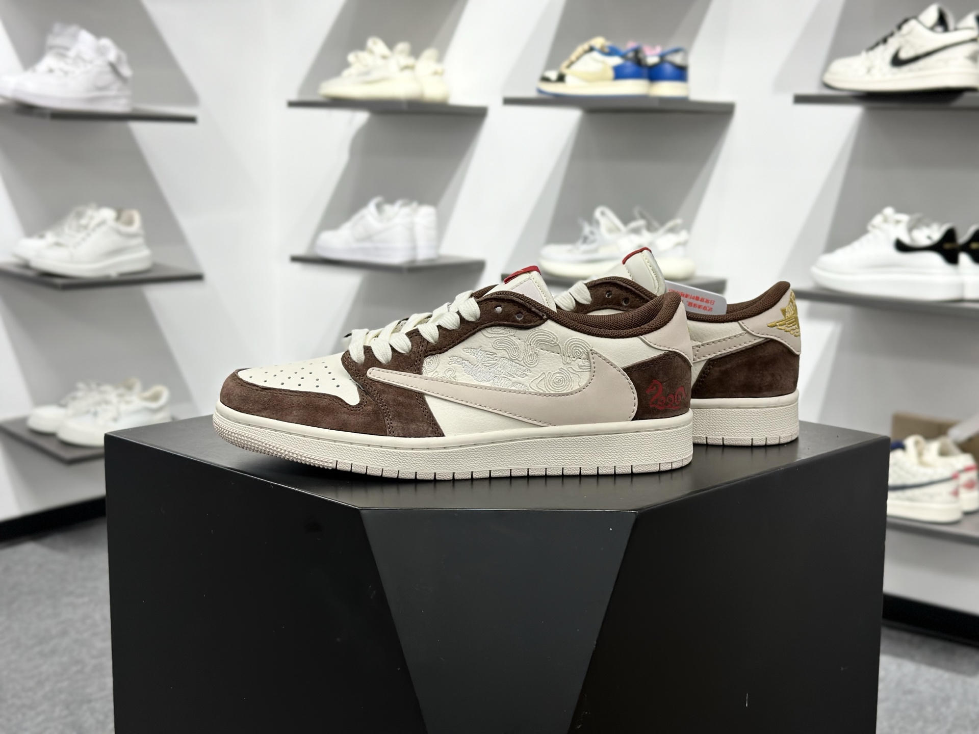 260 Nike Air Jordan 1 Low 马年限定 定制AJ联名-高端定制 低帮复古文化板鞋 SD6868-141