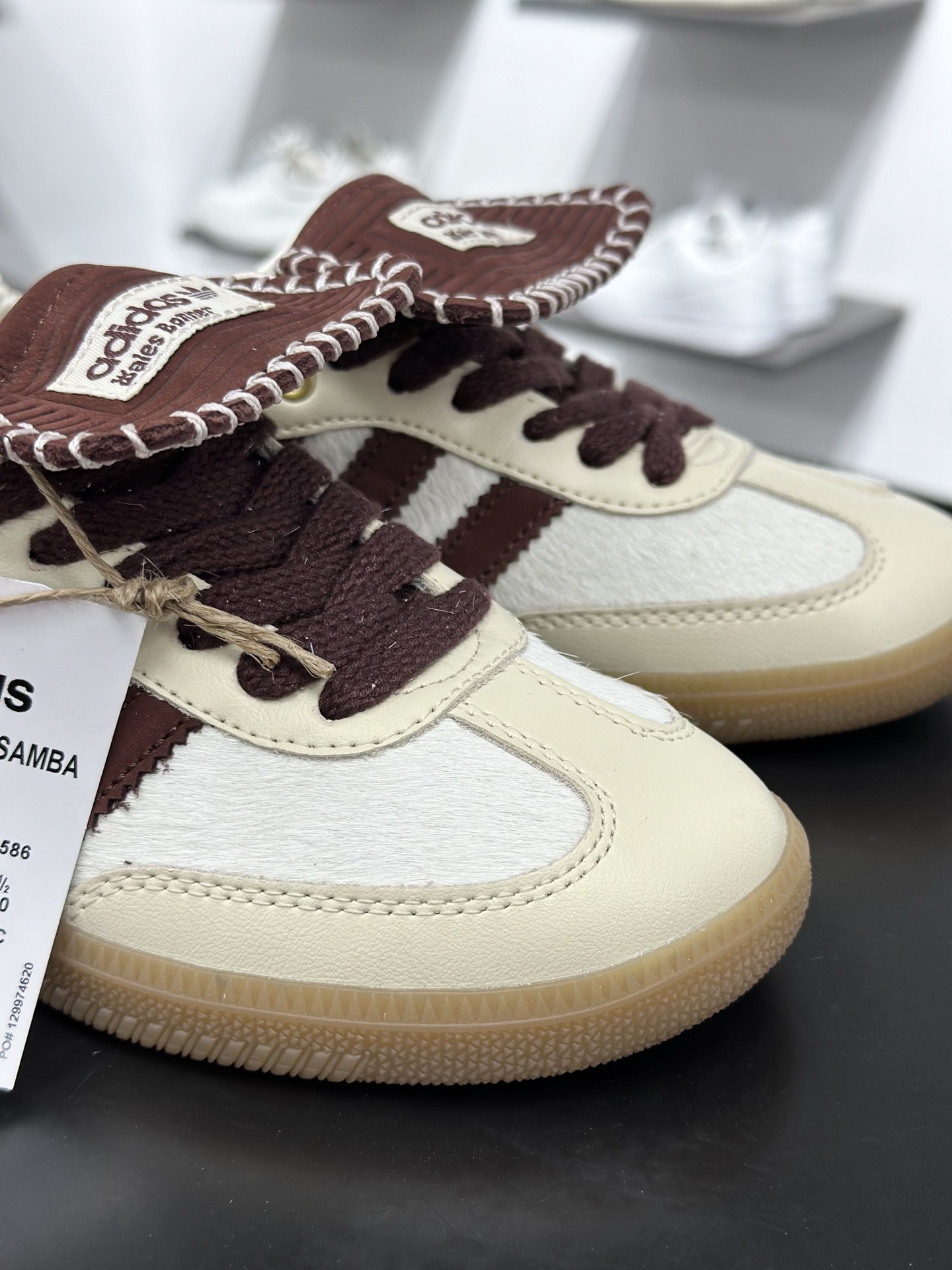200 WALES BONNER x adidas originals Samba Pony Tonal 舒适 耐磨 低帮 板鞋 IE0586-Chinese UA Cheap High Quatity Brand Clothes Bags handbags Sneakers wholesale wholesaler seller from China Factory suppliers Fashion Clothing Shoes best Quality Beautiful Price 200 WALES BONNER x adidas originals Samba Pony Tonal 舒适 耐磨 低帮 板鞋 IE0586