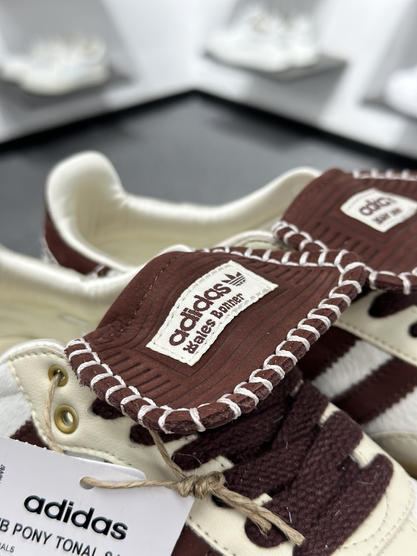 200 WALES BONNER x adidas originals Samba Pony Tonal 舒适 耐磨 低帮 板鞋 IE0586-Chinese UA Cheap High Quatity Brand Clothes Bags handbags Sneakers wholesale wholesaler seller from China Factory suppliers Fashion Clothing Shoes best Quality Beautiful Price 200 WALES BONNER x adidas originals Samba Pony Tonal 舒适 耐磨 低帮 板鞋 IE0586