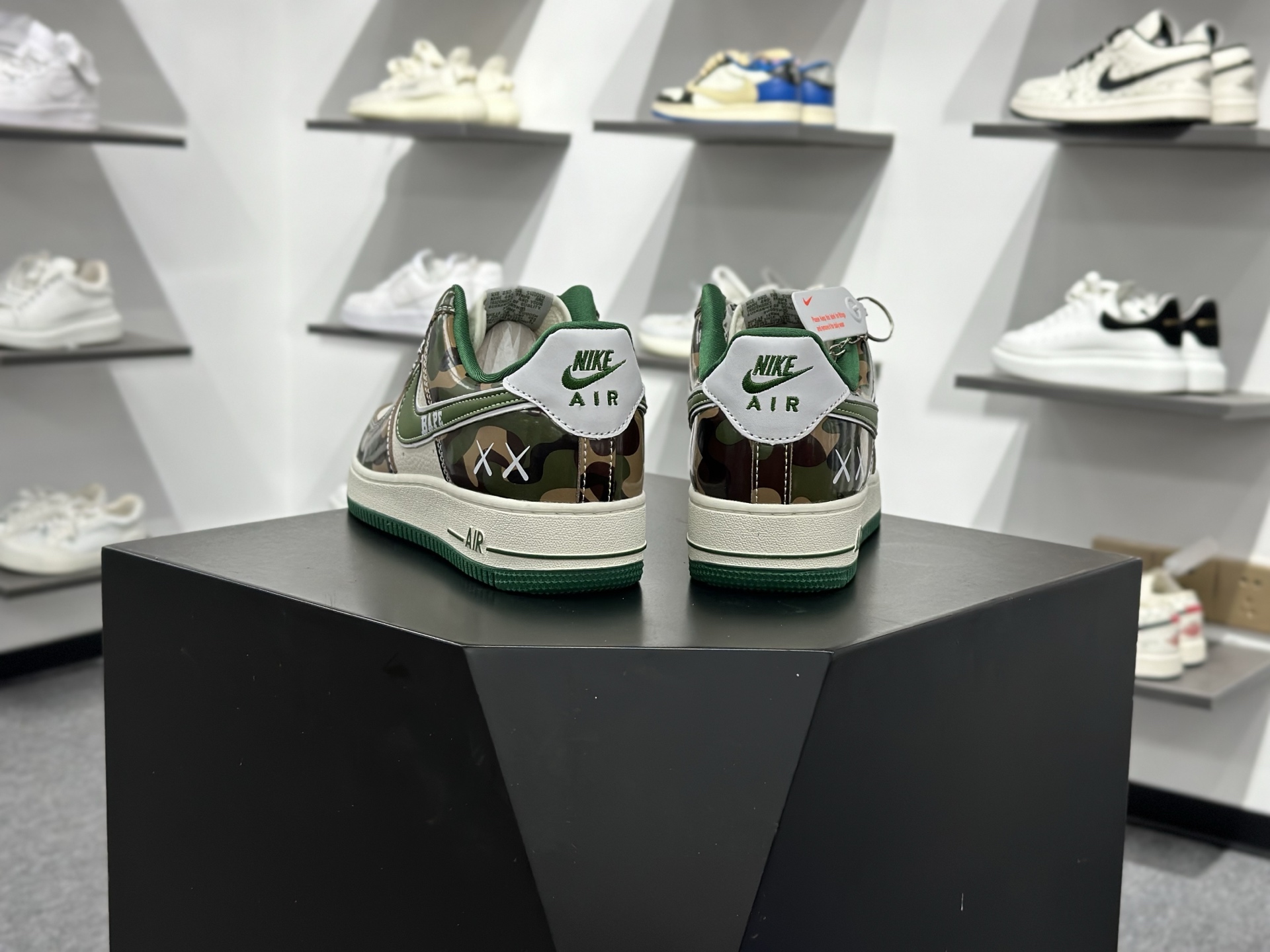 Nike Air Force 1 Low 07 x BAPE 迷彩绿白满天星 SY1388-032 Nike Air Force 1 Low 07 x BAPE 迷彩绿白满天星 SY1388-032