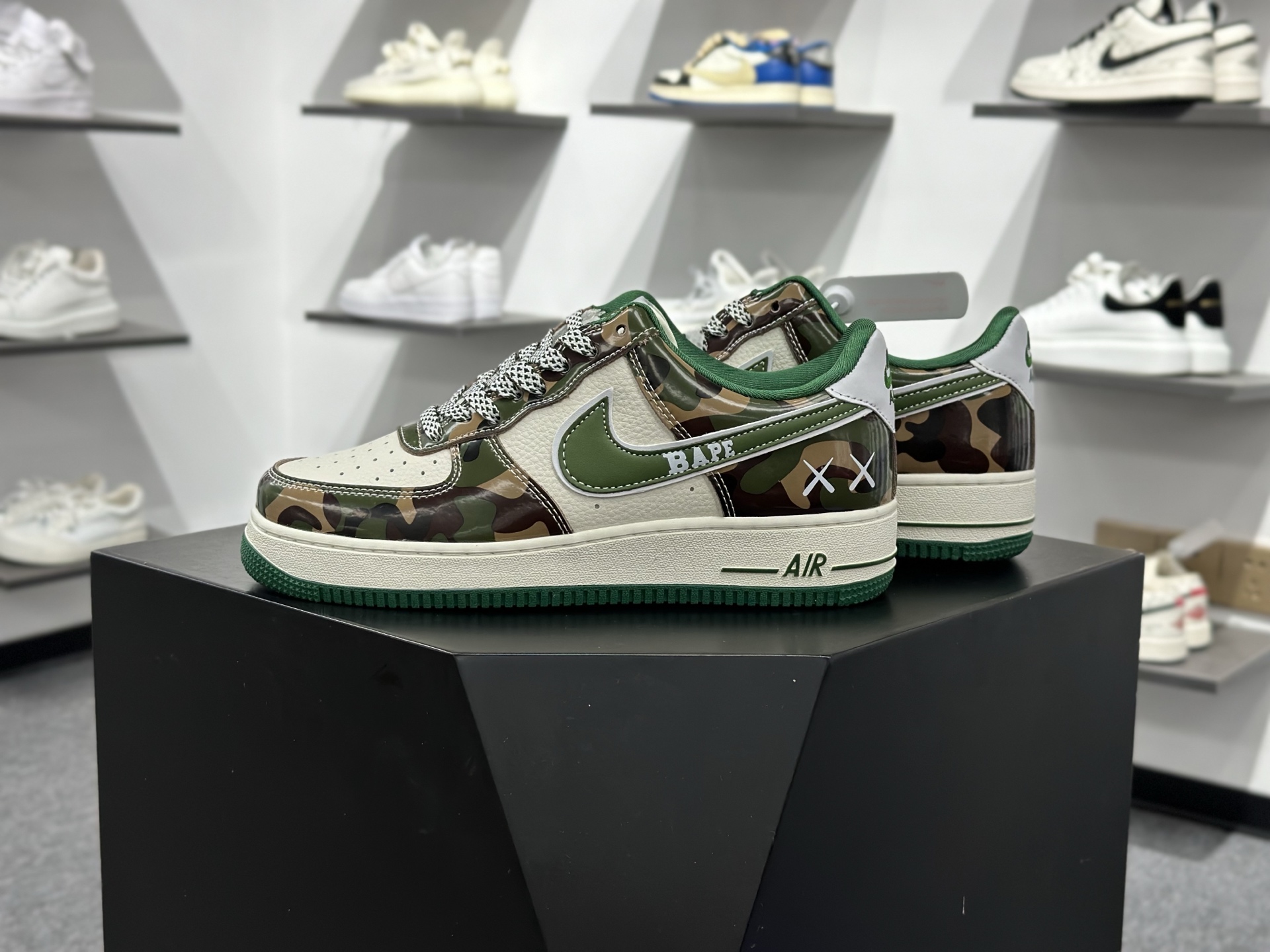 Nike Air Force 1 Low 07 x BAPE 迷彩绿白满天星 SY1388-032 Nike Air Force 1 Low 07 x BAPE 迷彩绿白满天星 SY1388-032