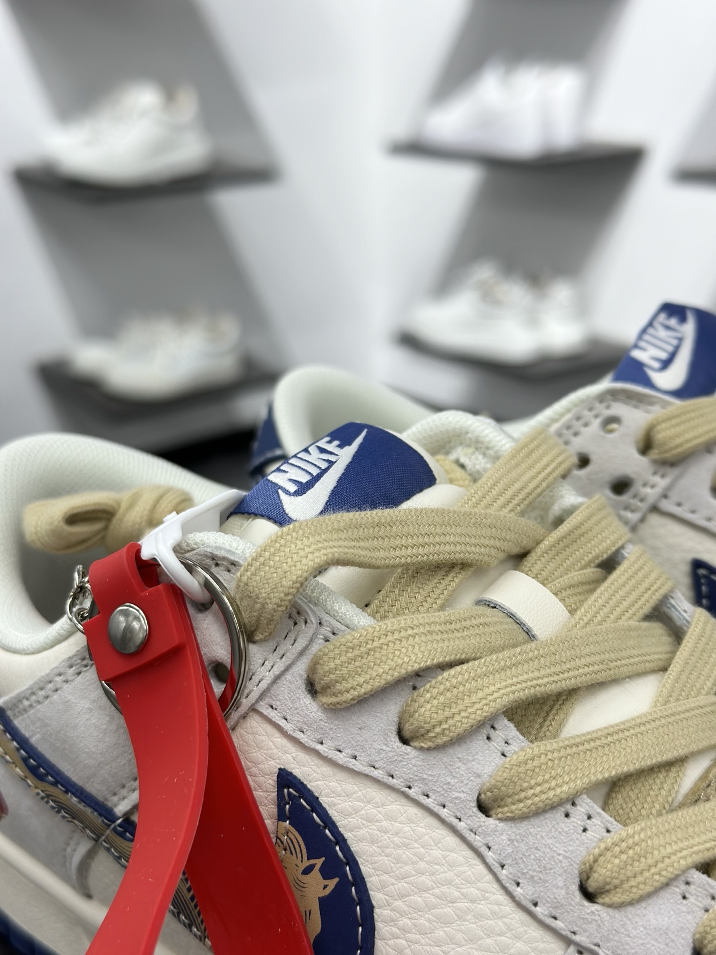 NIKE SB DUNK LOW PRO 马年限定款直接戳中审美 LX1988-814 NIKE SB DUNK LOW PRO 马年限定款直接戳中审美 LX1988-814