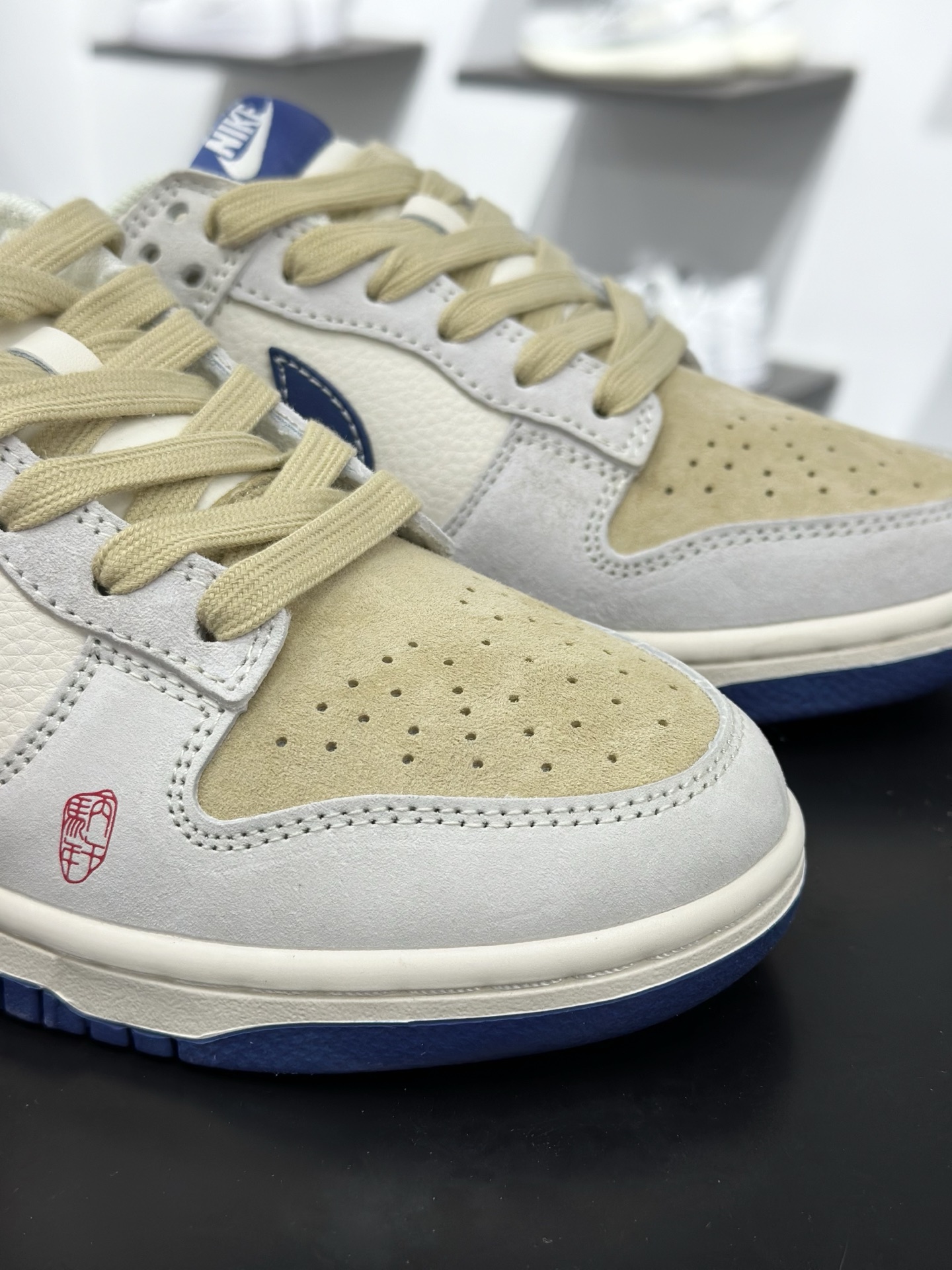 NIKE SB DUNK LOW PRO 马年限定款直接戳中审美 LX1988-814 NIKE SB DUNK LOW PRO 马年限定款直接戳中审美 LX1988-814