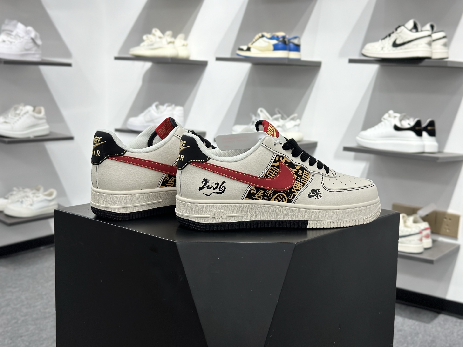 260 Nike Air Force 1 Low 马年限定 QW5288-122