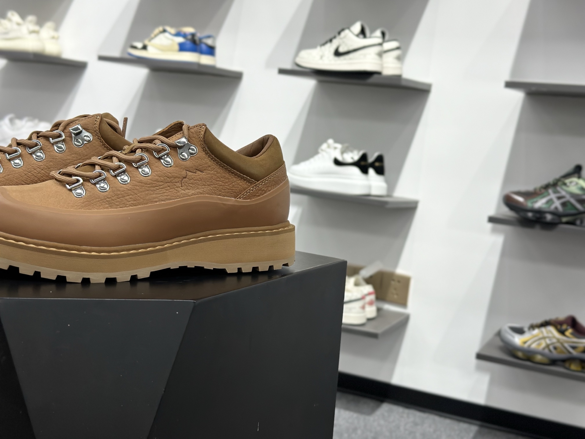 380 ECRISPI Monaco GTX 摩纳哥 意大利户外防水徒步登山鞋 56000480