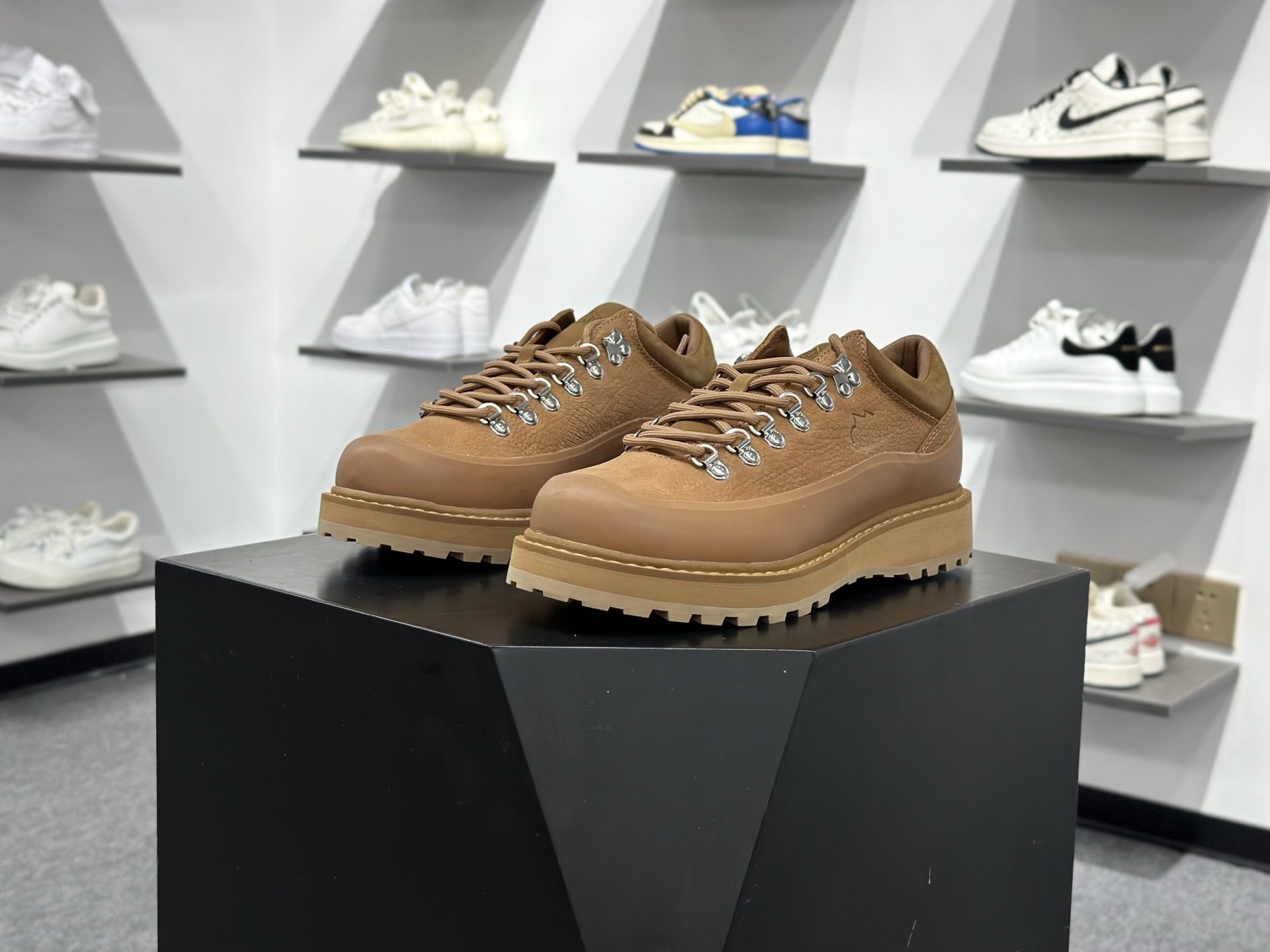 380 ECRISPI Monaco GTX 摩纳哥 意大利户外防水徒步登山鞋 56000480