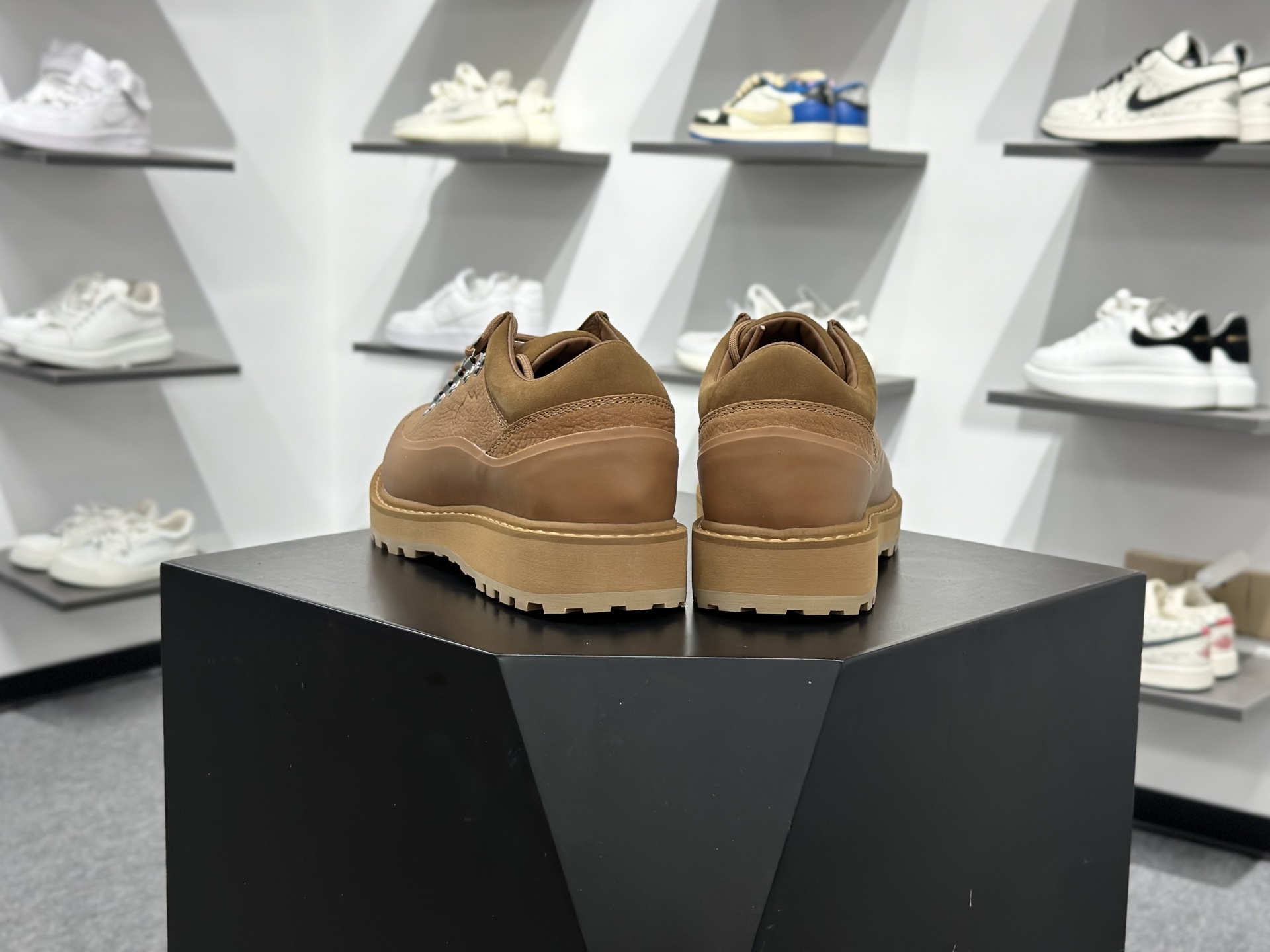 380 ECRISPI Monaco GTX 摩纳哥 意大利户外防水徒步登山鞋 56000480