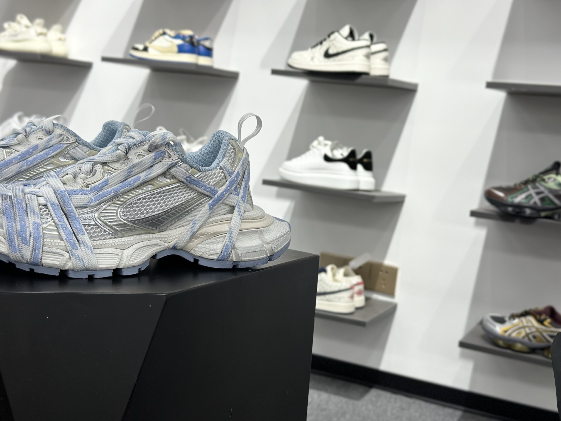 480 Balenciaga巴黎世家 3XL Extreme Laces 圆头系带 低帮 老爹鞋 女款 浅蓝色-Chinese UA Cheap High Quatity Brand Clothes Bags handbags Sneakers wholesale wholesaler seller from China Factory suppliers Fashion Clothing Shoes best Quality Beautiful Price 480 Balenciaga巴黎世家 3XL Extreme Laces 圆头系带 低帮 老爹鞋 女款 浅蓝色