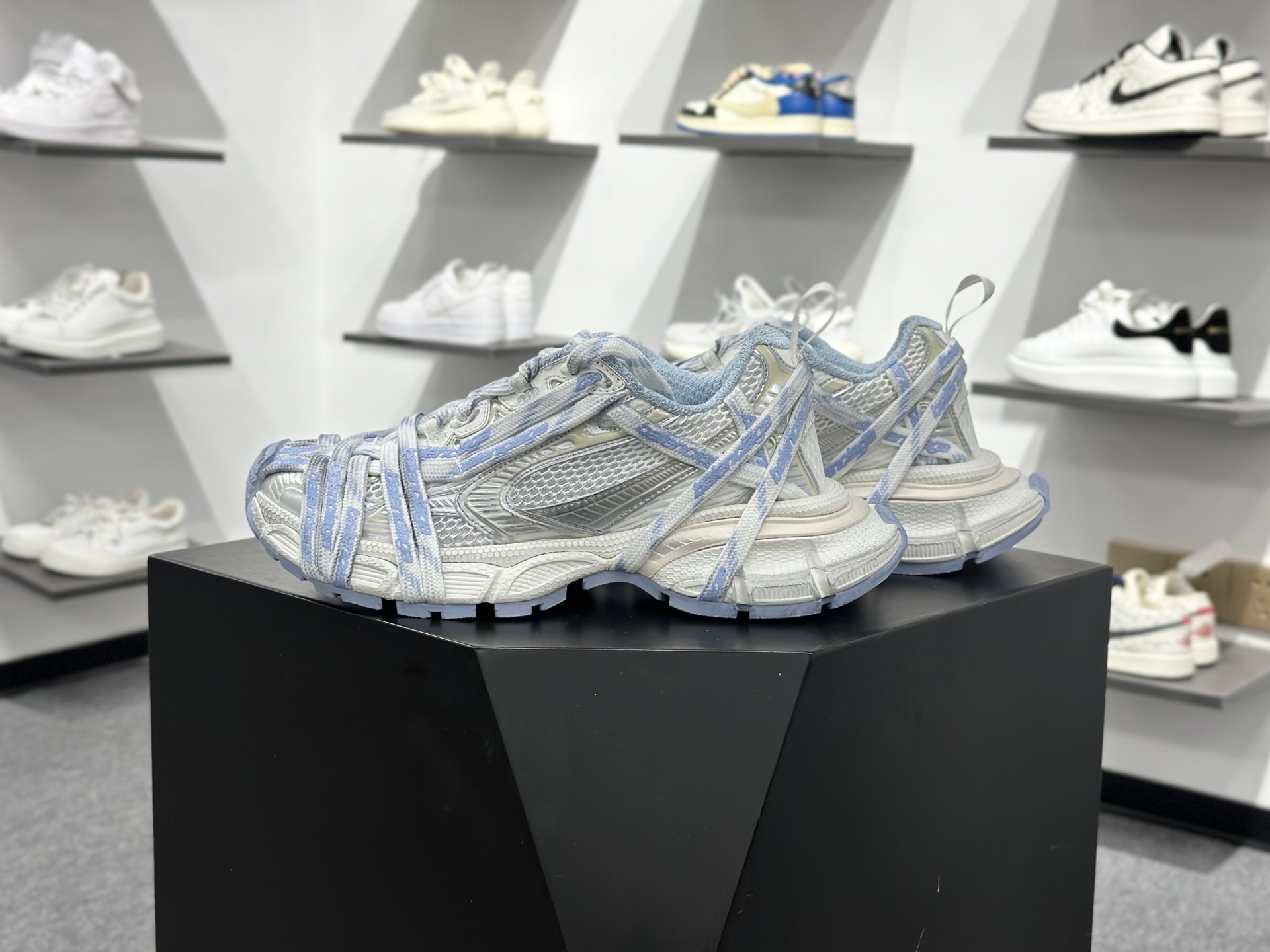 480 Balenciaga巴黎世家 3XL Extreme Laces 圆头系带 低帮 老爹鞋 女款 浅蓝色-Chinese UA Cheap High Quatity Brand Clothes Bags handbags Sneakers wholesale wholesaler seller from China Factory suppliers Fashion Clothing Shoes best Quality Beautiful Price 480 Balenciaga巴黎世家 3XL Extreme Laces 圆头系带 低帮 老爹鞋 女款 浅蓝色